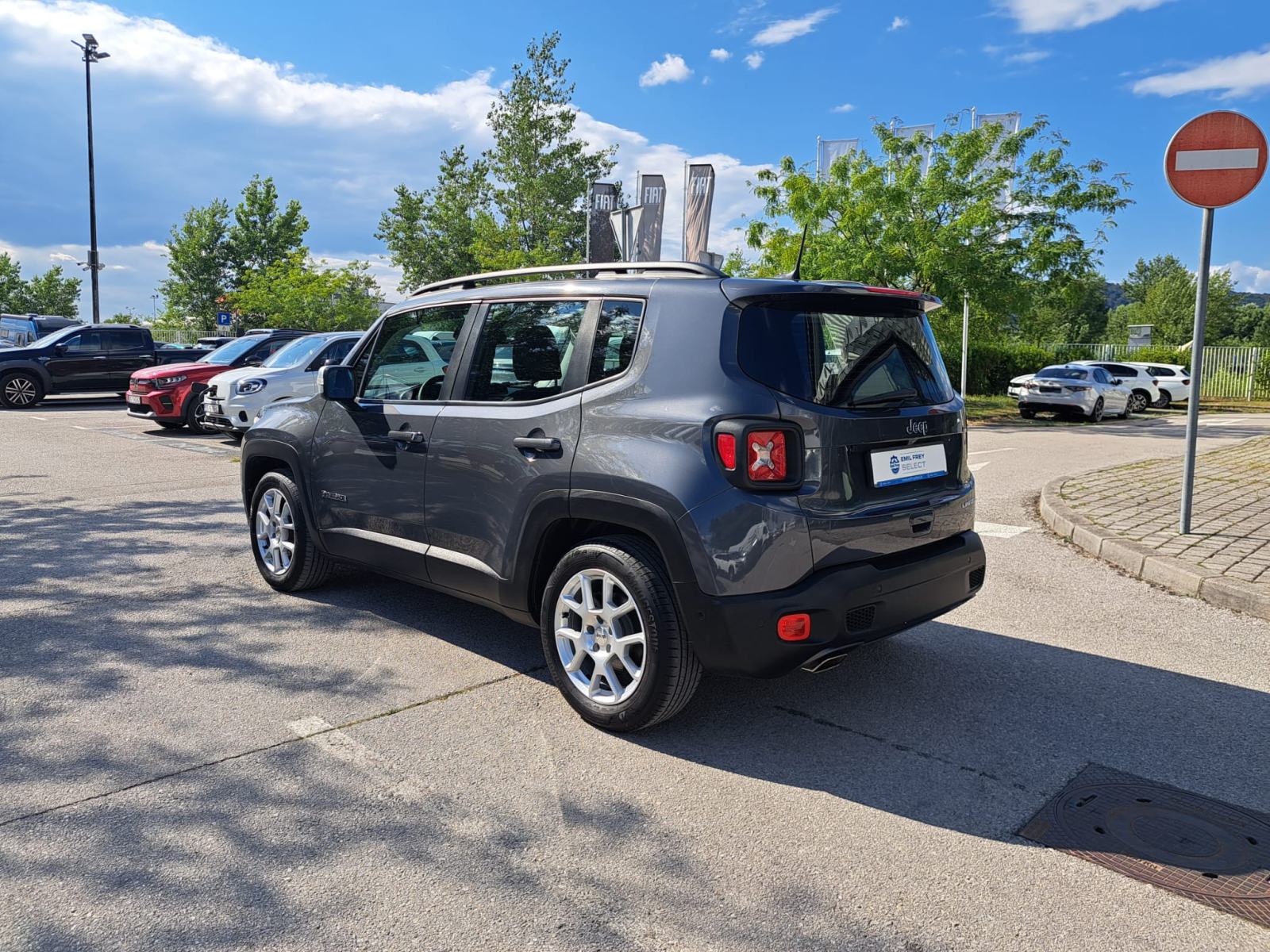 Jeep Renegade 1.6 Multijet (130 KS) Limited **JAMSTVO DO 06/2028**, fotografija 3
