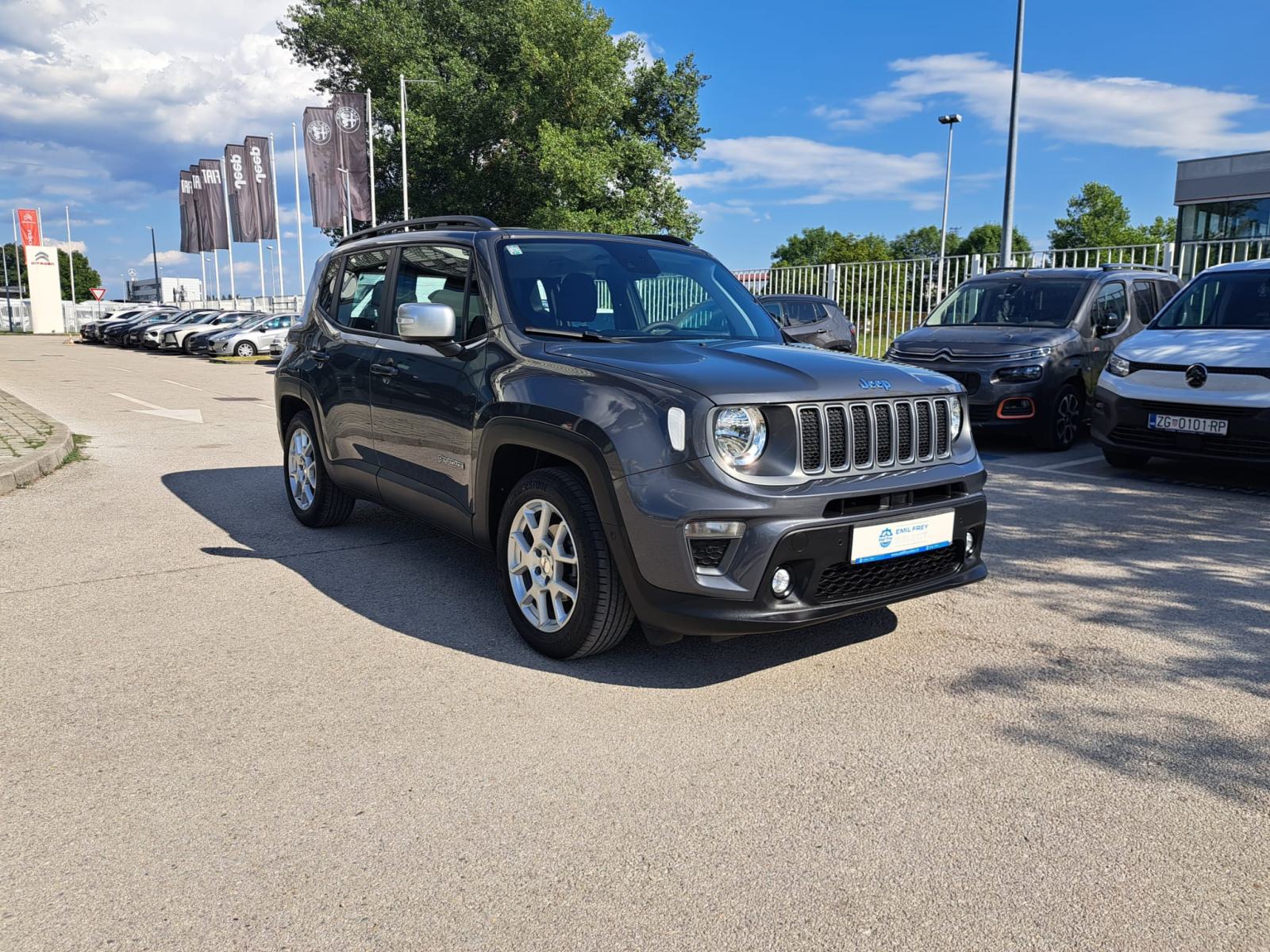 Jeep Renegade 1.6 Multijet (130 KS) Limited **JAMSTVO DO 06/2028**, fotografija 7
