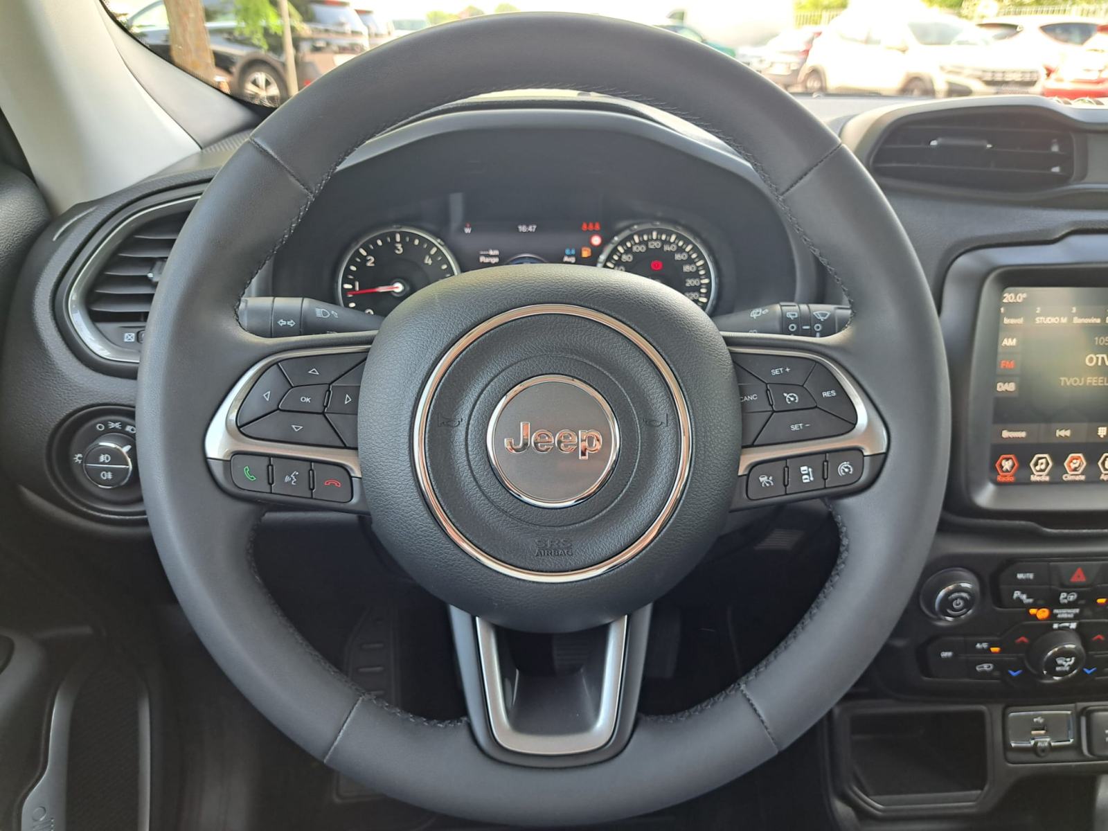 Jeep Renegade 1.6 Multijet (130 KS) Limited **JAMSTVO DO 06/2028**, fotografija 18