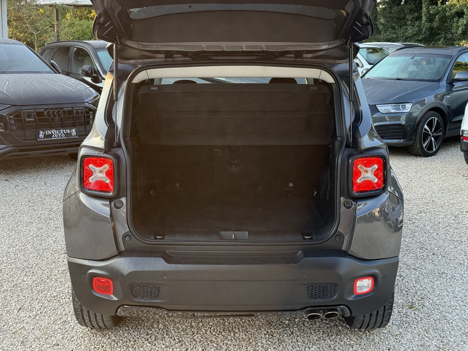 JEEP RENEGADE 1.6 MultiJet **LIMITED** 2017. Godina - Servisna - 1. VL, fotografija 7