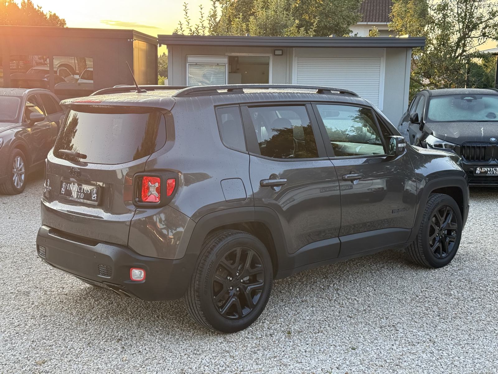 JEEP RENEGADE 1.6 MultiJet **LIMITED** 2017. Godina - Servisna - 1. VL, fotografija 4