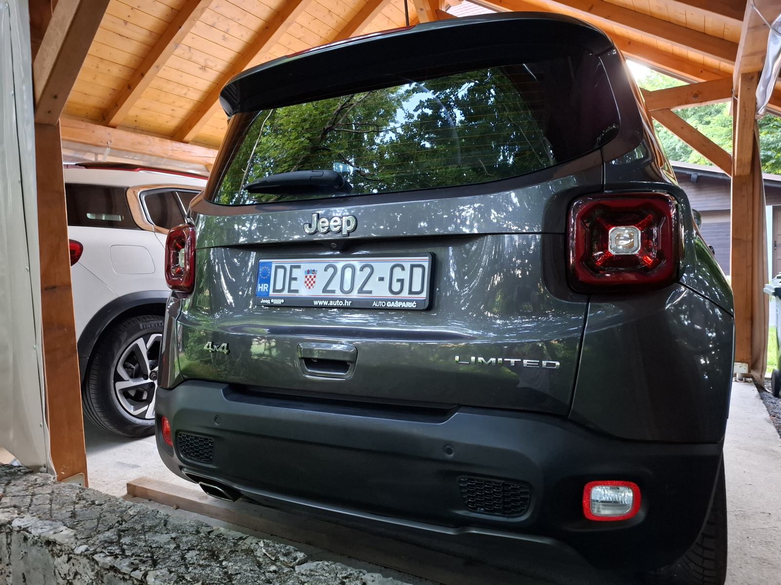 Jeep Renegade Limited Full led S&S Redizajn Odličan !!!, fotografija 5