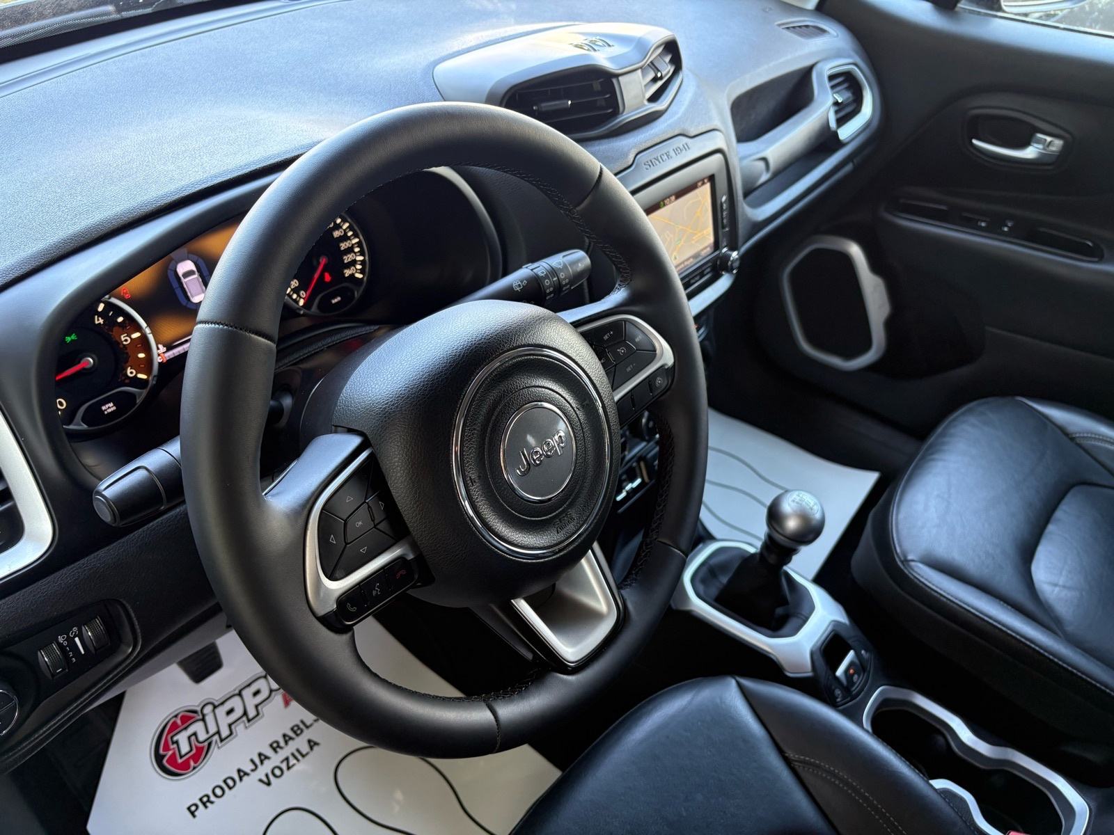 Jeep Renegade 1,6 MultiJet Limited NAVI - KLIMA - LEASING RATA 300 €, fotografija 9