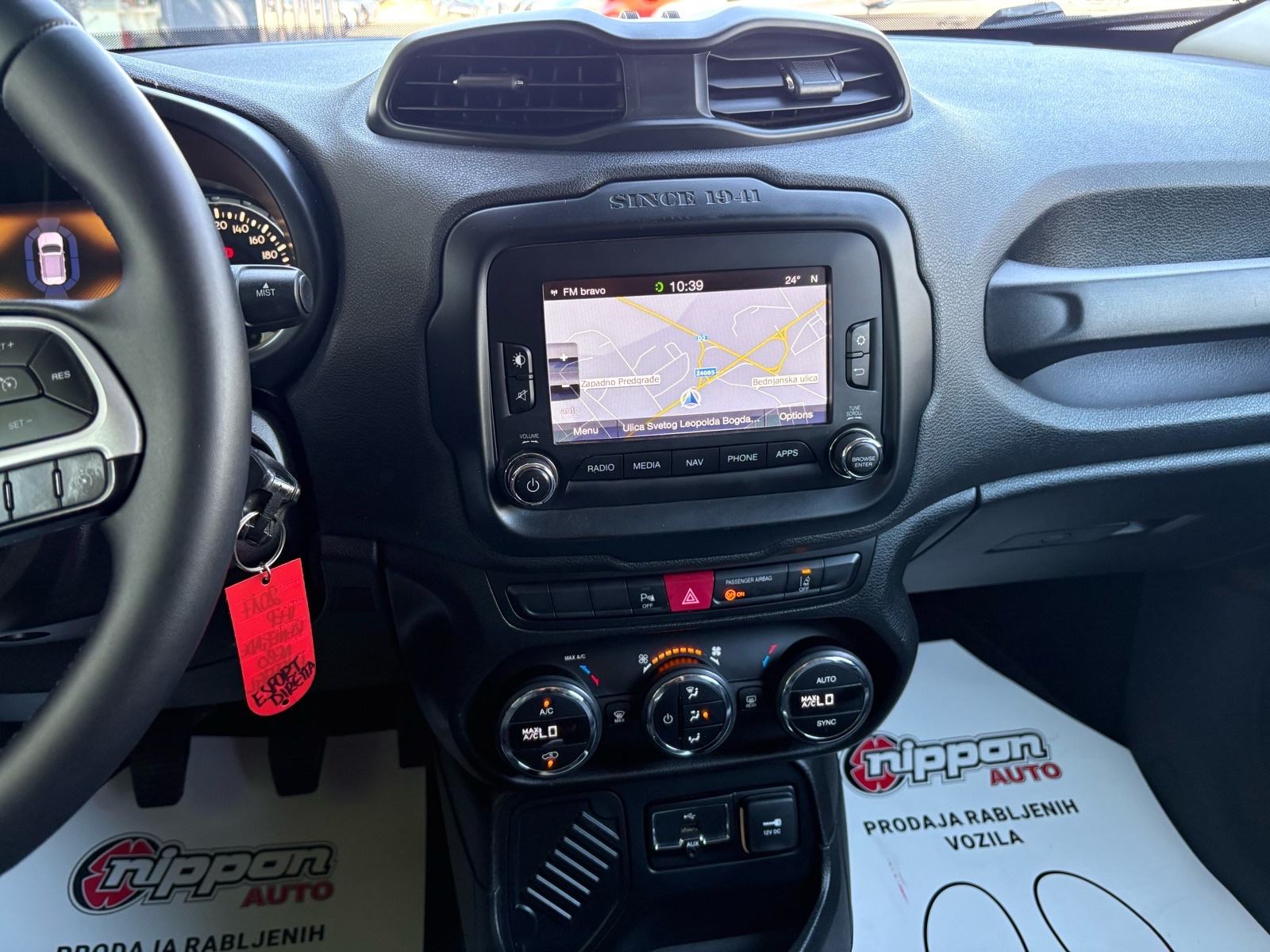Jeep Renegade 1,6 MultiJet Limited NAVI - KLIMA - LEASING RATA 300 €, fotografija 15