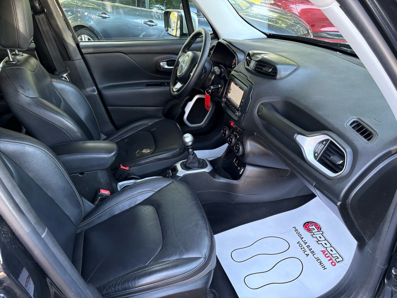 Jeep Renegade 1,6 MultiJet Limited NAVI - KLIMA - LEASING RATA 300 €, fotografija 19