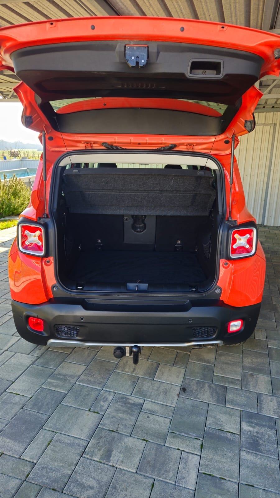 Jeep Renegade 1,6 MultiJet Limited,Leasing, fotografija 13