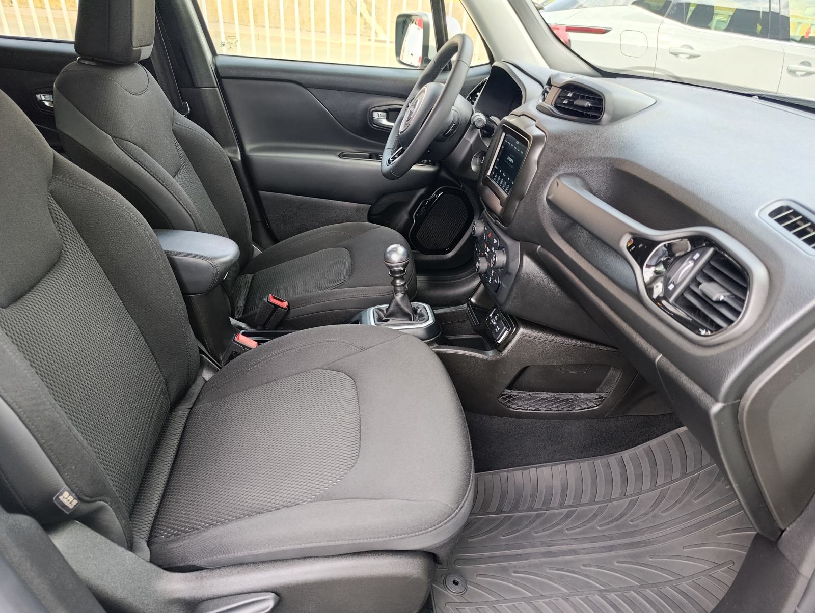 Jeep Renegade 1.6 MultiJet Night Eagle, 131ks, jamstvo 1.g., fotografija 9
