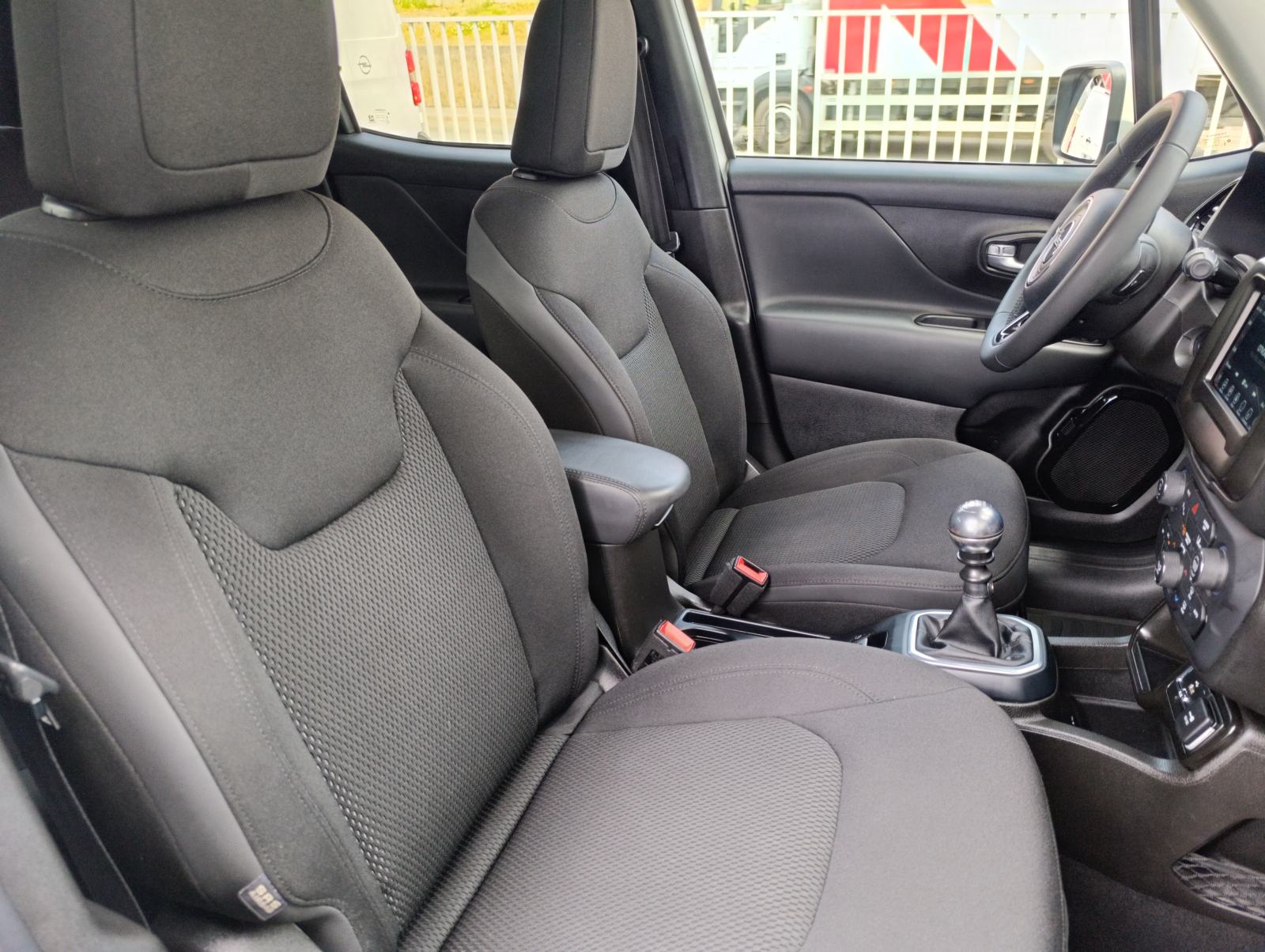 Jeep Renegade 1.6 MultiJet Night Eagle, 131ks, jamstvo 1.g., fotografija 10
