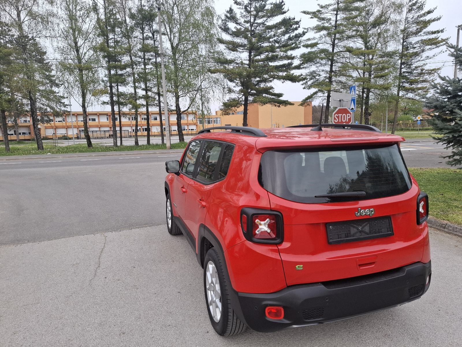 Jeep Renegade Limited 1.5 DCT hybrid automatik, fotografija 7