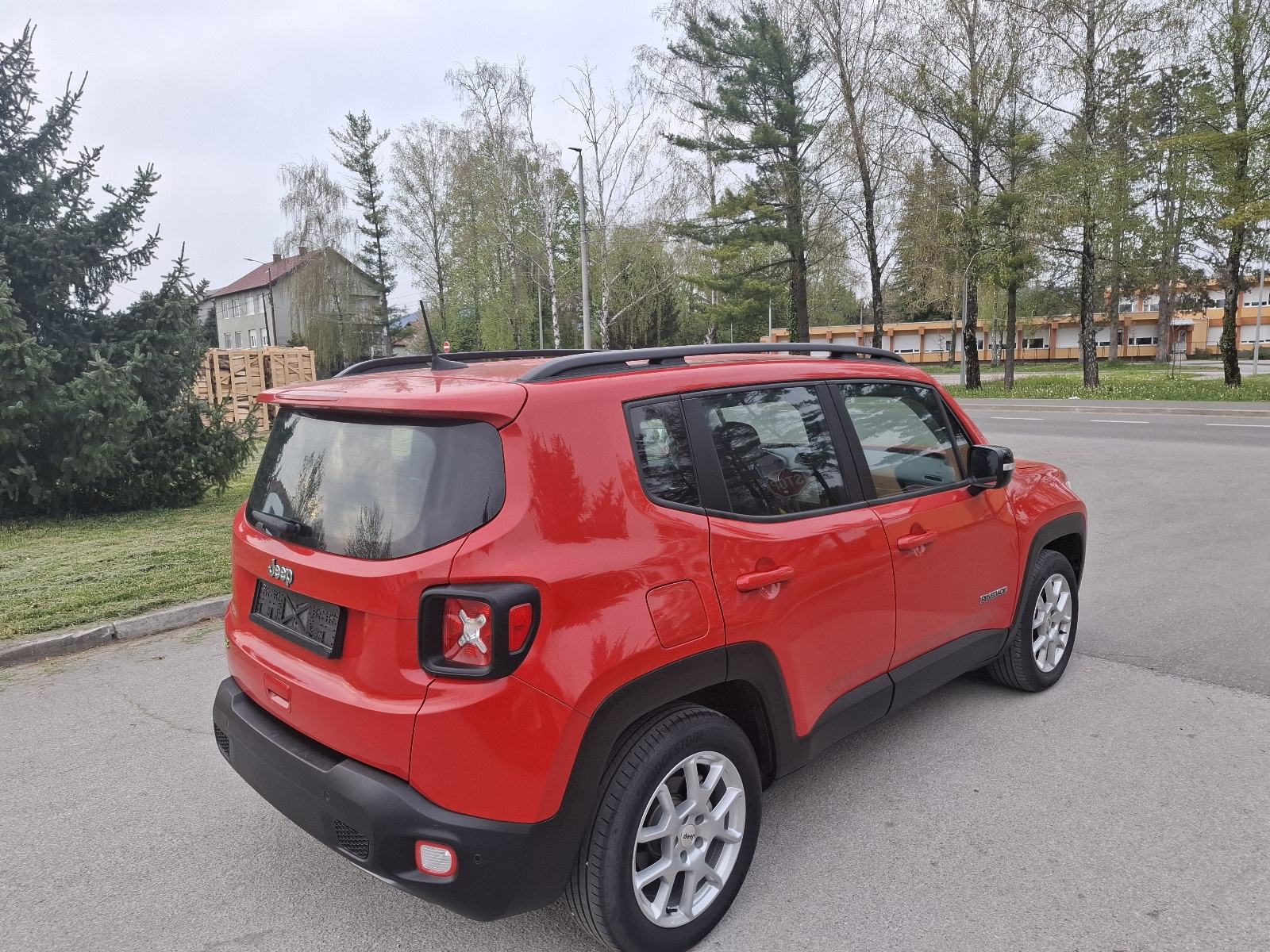 Jeep Renegade Limited 1.5 DCT hybrid automatik, fotografija 9