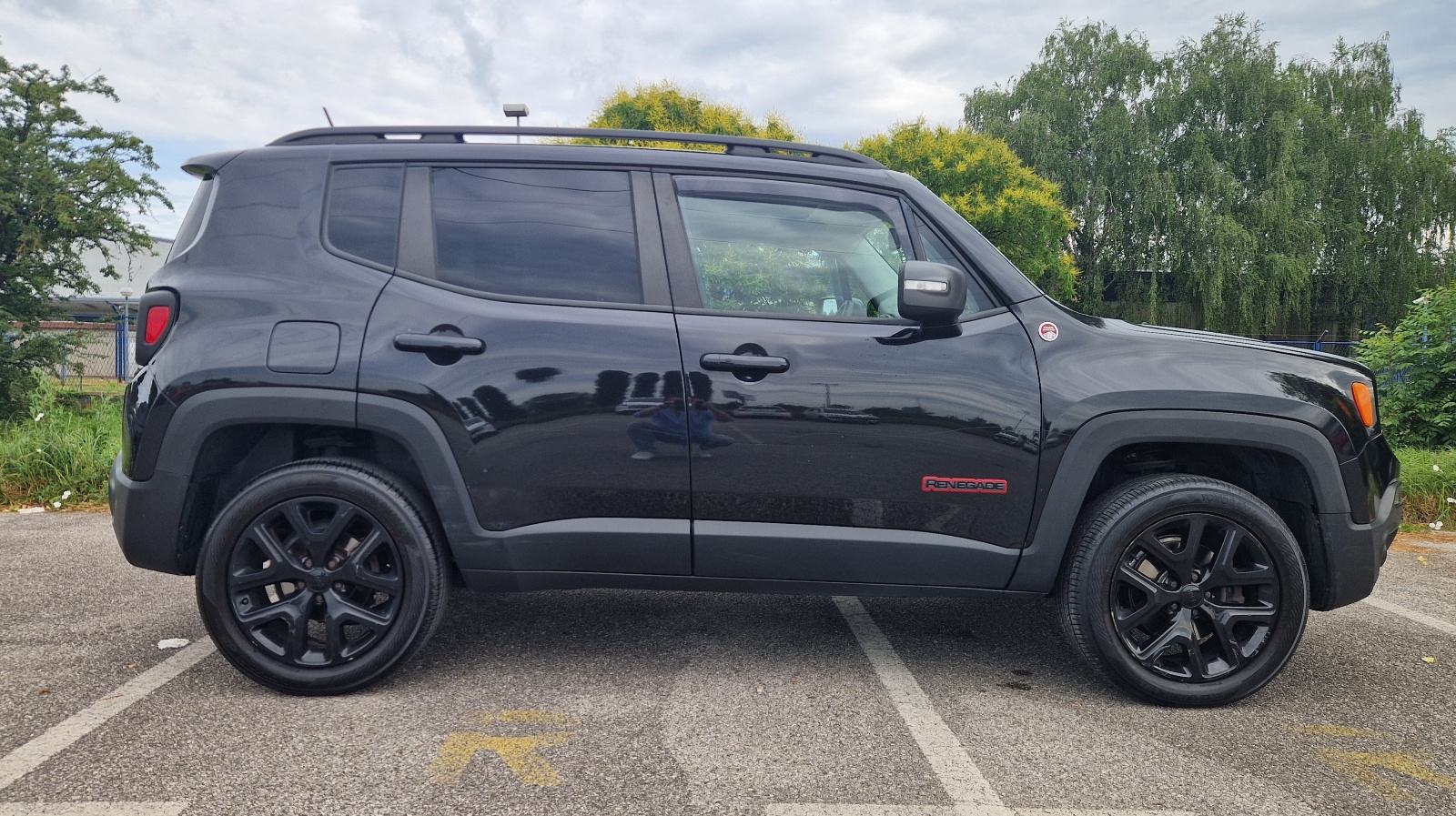 JEEP TRAILHAWK RENEGADE 2.0 MTJ 4WD. 125 KW - VELIKI SERVIS, fotografija 1