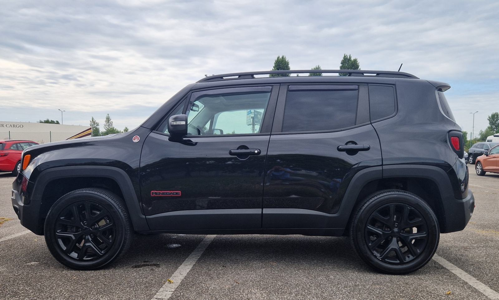 JEEP TRAILHAWK RENEGADE 2.0 MTJ 4WD. 125 KW - VELIKI SERVIS, fotografija 2