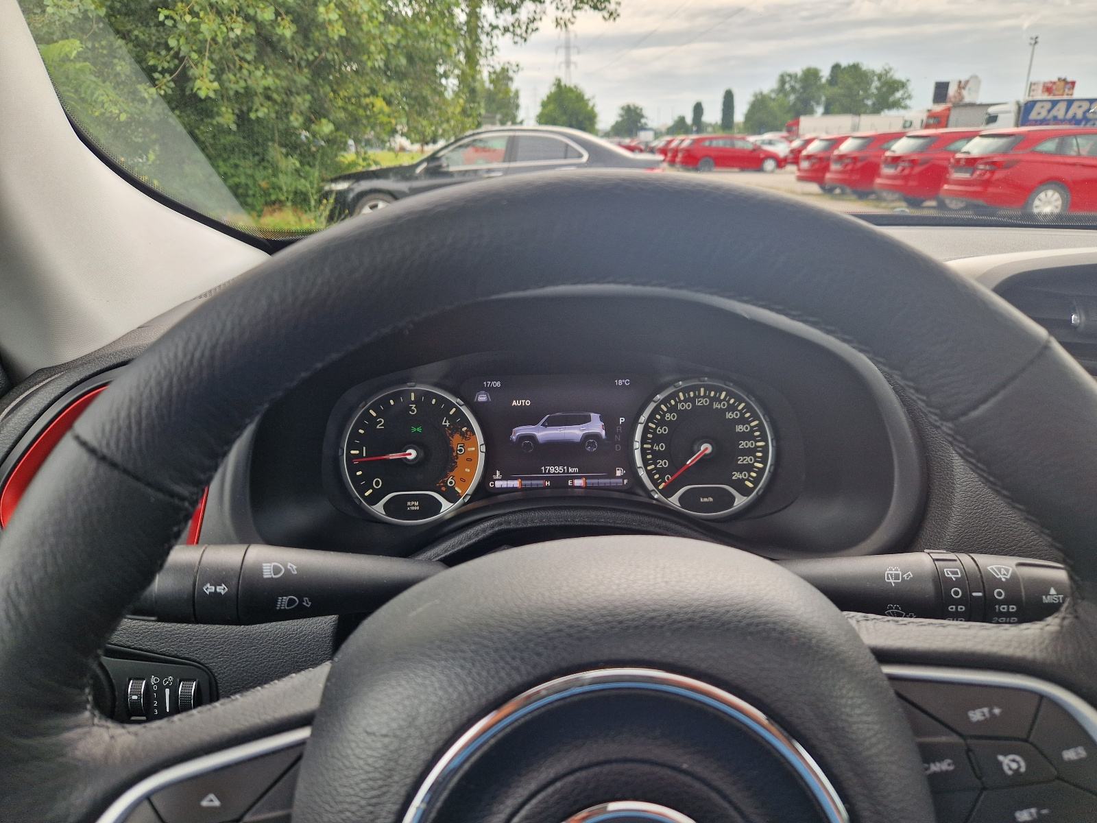 JEEP TRAILHAWK RENEGADE 2.0 MTJ 4WD. 125 KW - VELIKI SERVIS, fotografija 7