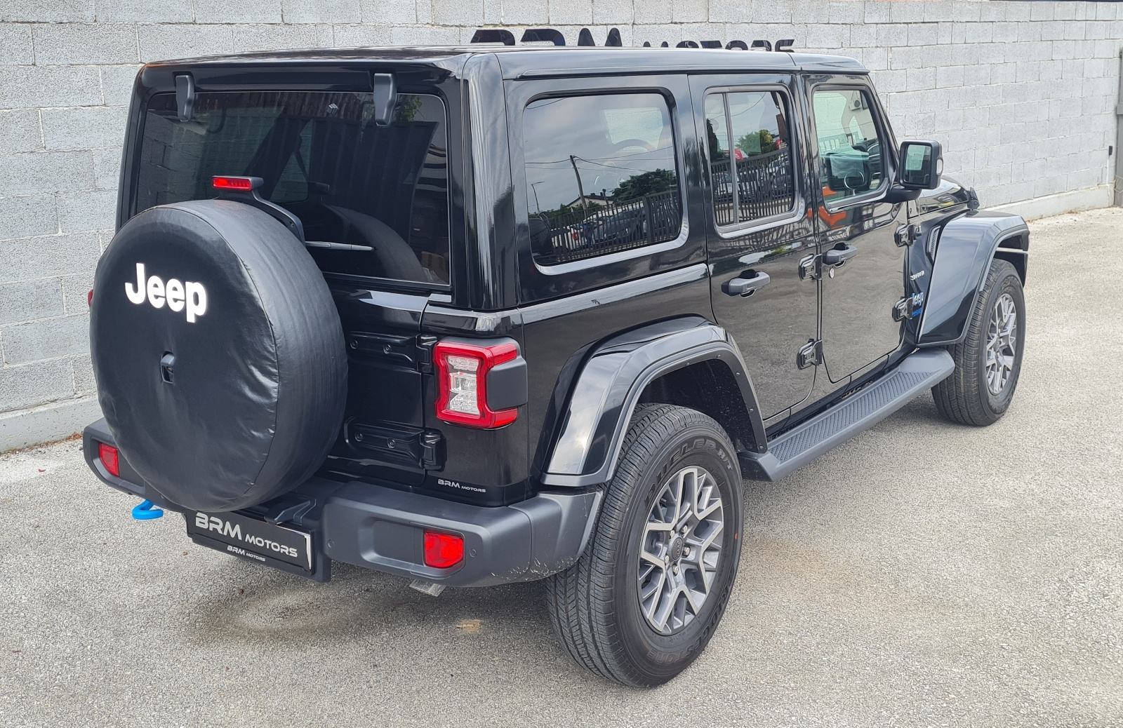 Jeep Wrangler 2.0 PHEV Unlimited Sahara 4xe AWD --2025.g.--50km--, fotografija 7