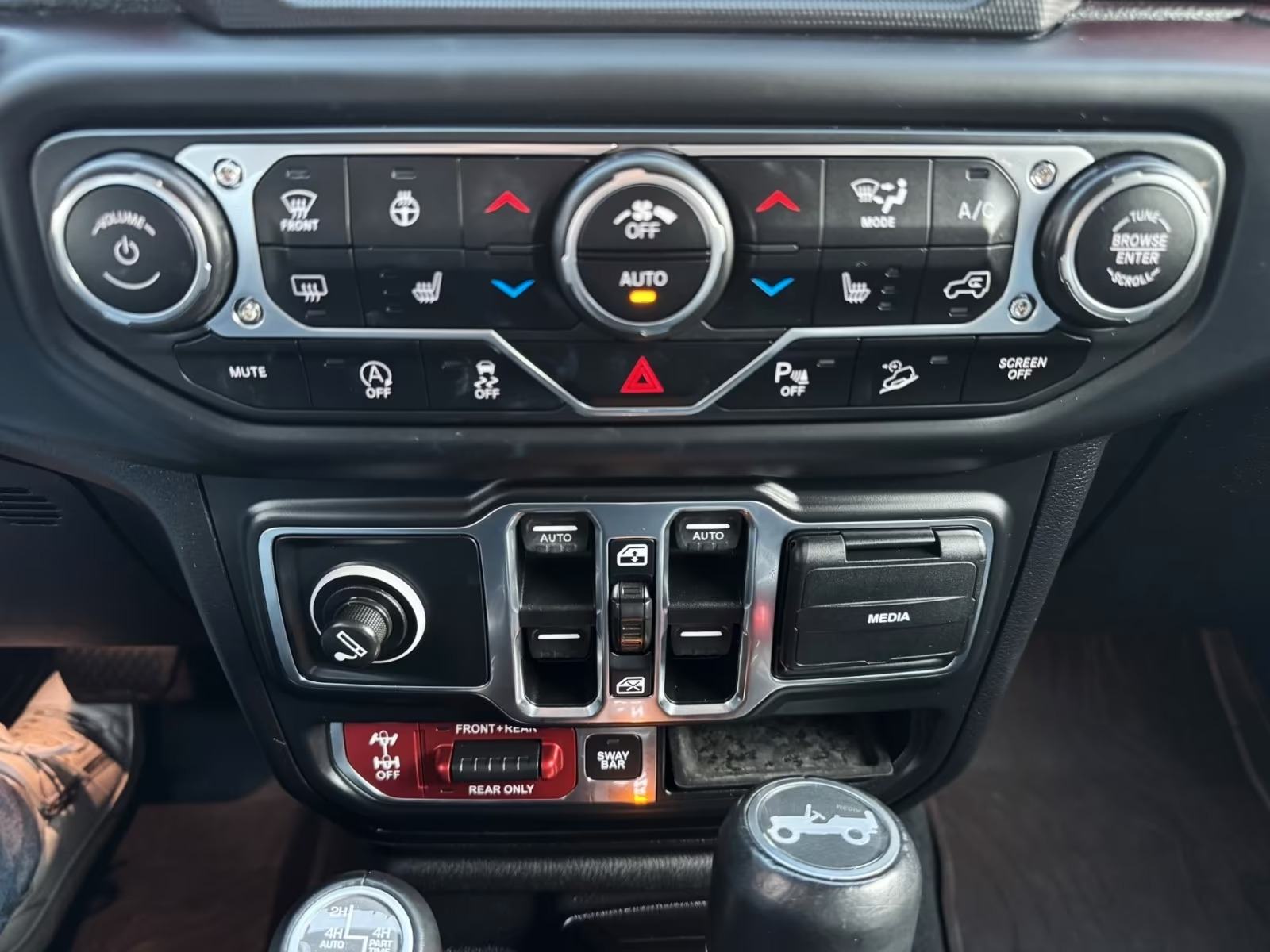 Jeep Wrangler 2,2 MULTIJET UNLIMITED RUBICON DUAL-TOP KAMERA NAVI, fotografija 20