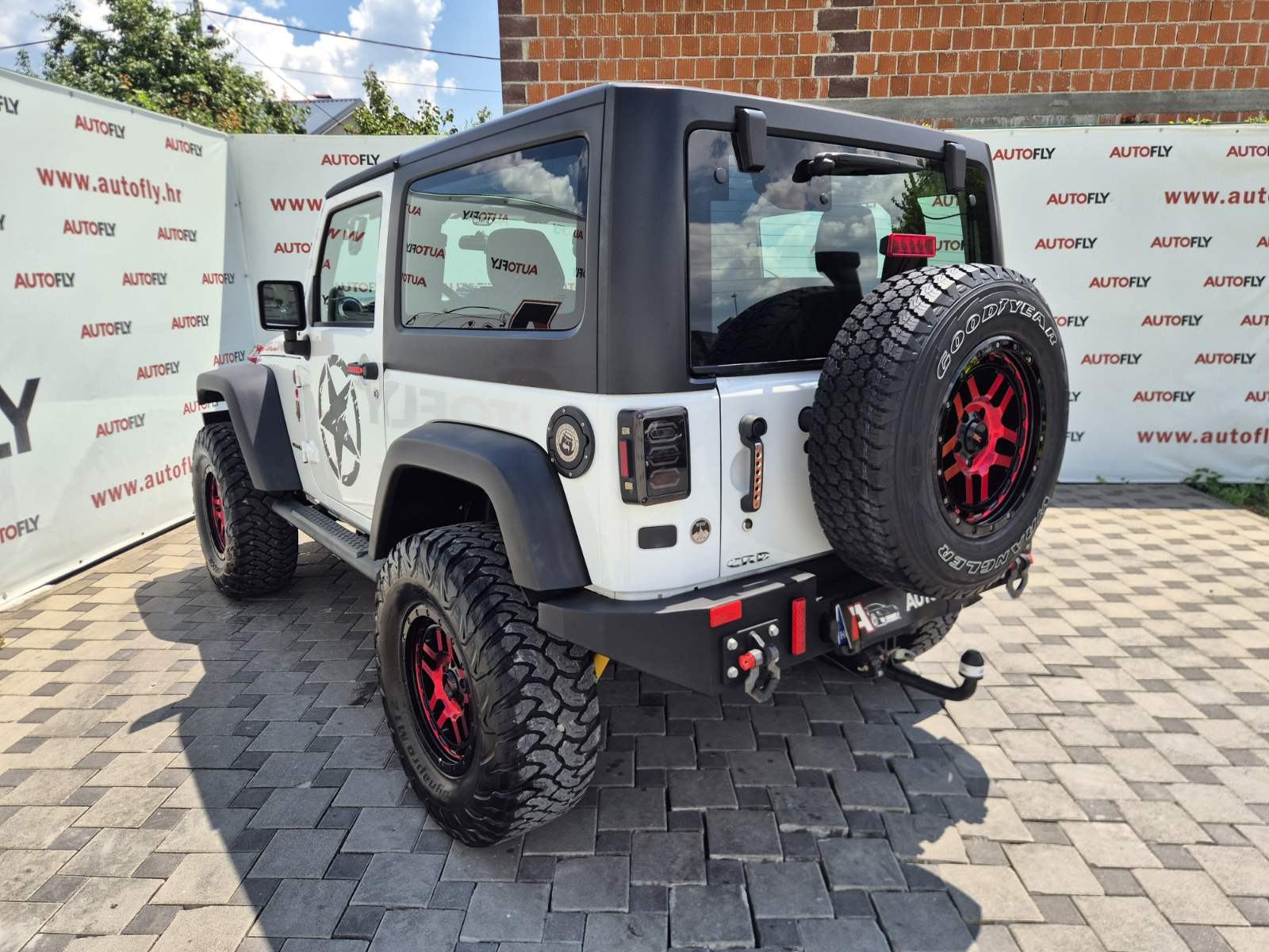 Jeep Wrangler 2.8 CRD JK Rubicon Cabrio aut., HR Auto, Hardtop, Vitlo, fotografija 6