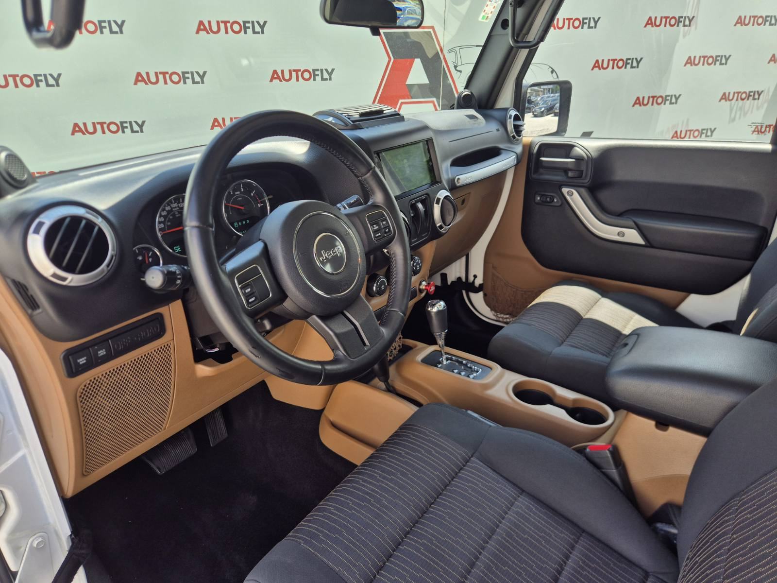 Jeep Wrangler 2.8 CRD JK Rubicon Cabrio aut., HR Auto, Hardtop, Vitlo, fotografija 14
