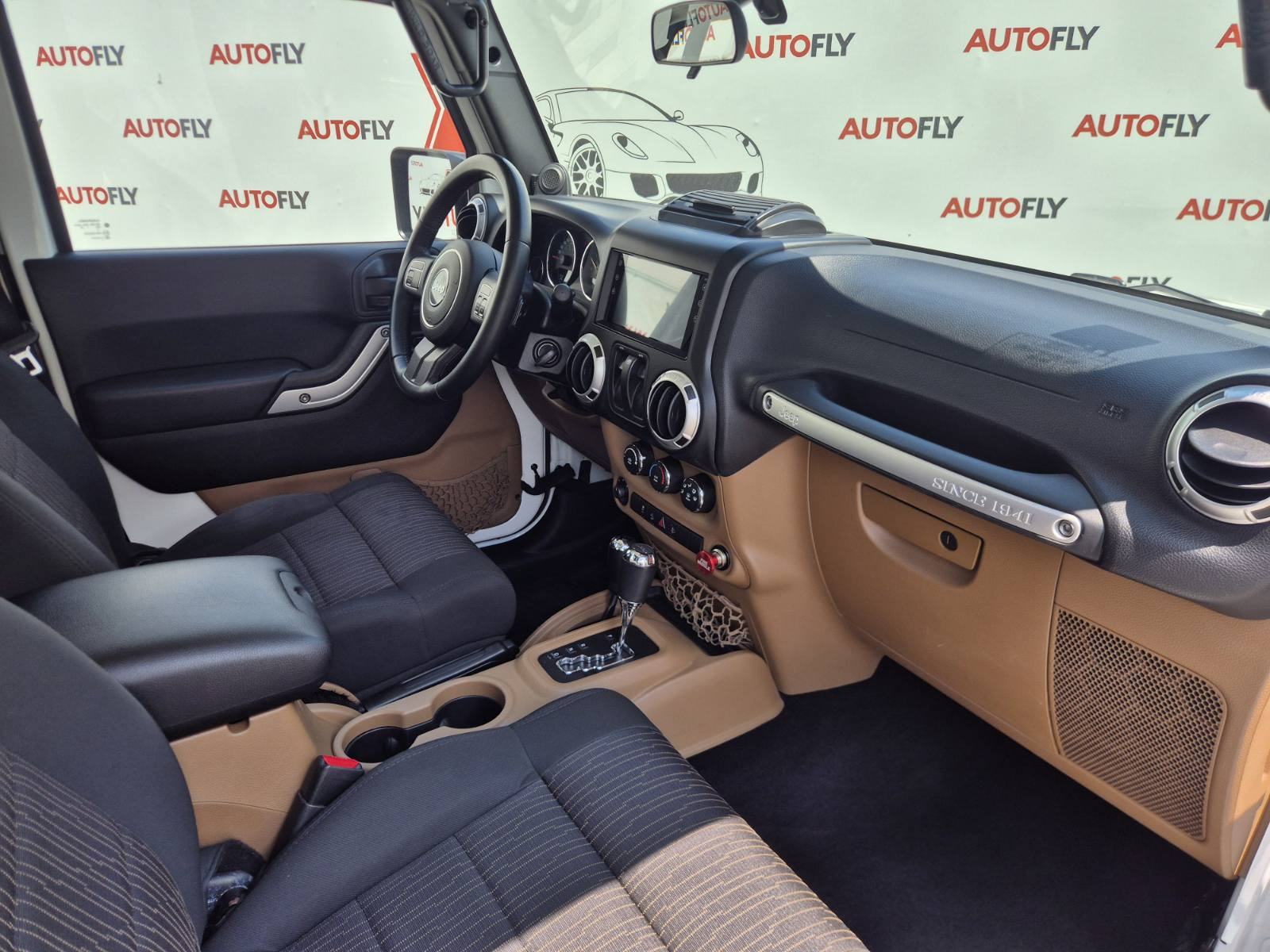 Jeep Wrangler 2.8 CRD JK Rubicon Cabrio aut., HR Auto, Hardtop, Vitlo, fotografija 15