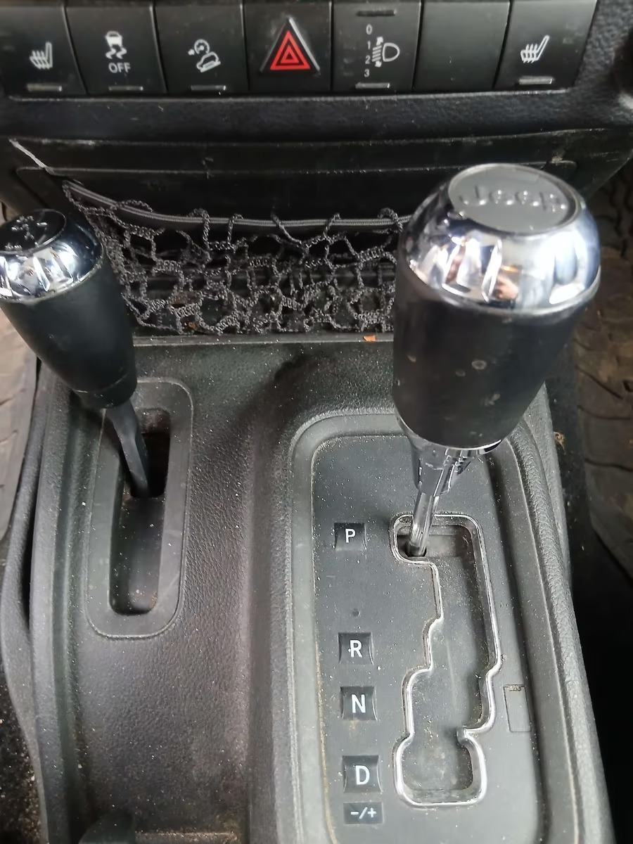 Jeep Wrangler 2,8 CRD UNLIMITED SAHARA NAVI DUAL TOP ALPINE PREMIUM, fotografija 10