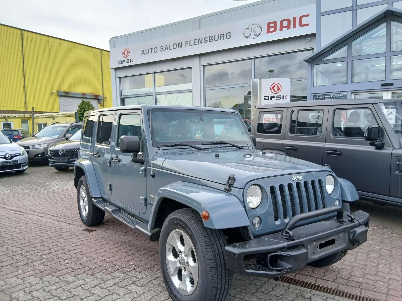 Jeep Wrangler 2,8 CRD UNLIMITED SAHARA NAVI DUAL TOP ALPINE PREMIUM, fotografija 4