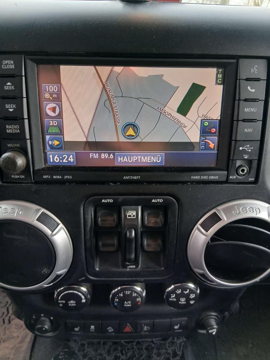 Jeep Wrangler 2,8 CRD UNLIMITED SAHARA NAVI DUAL TOP ALPINE PREMIUM, fotografija 9
