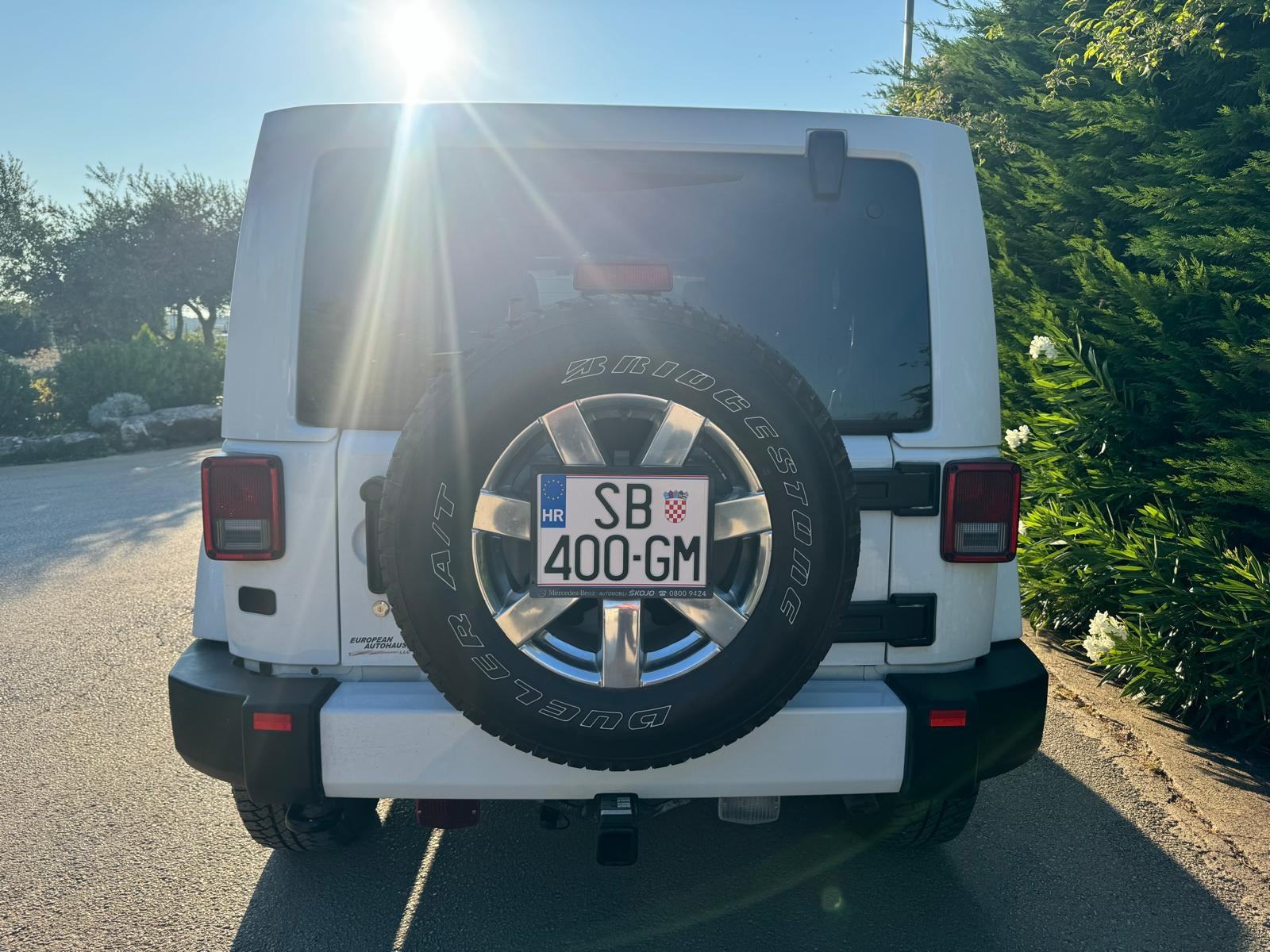 Jeep Wrangler Sahara - 3,6 V6 automatik, fotografija 7