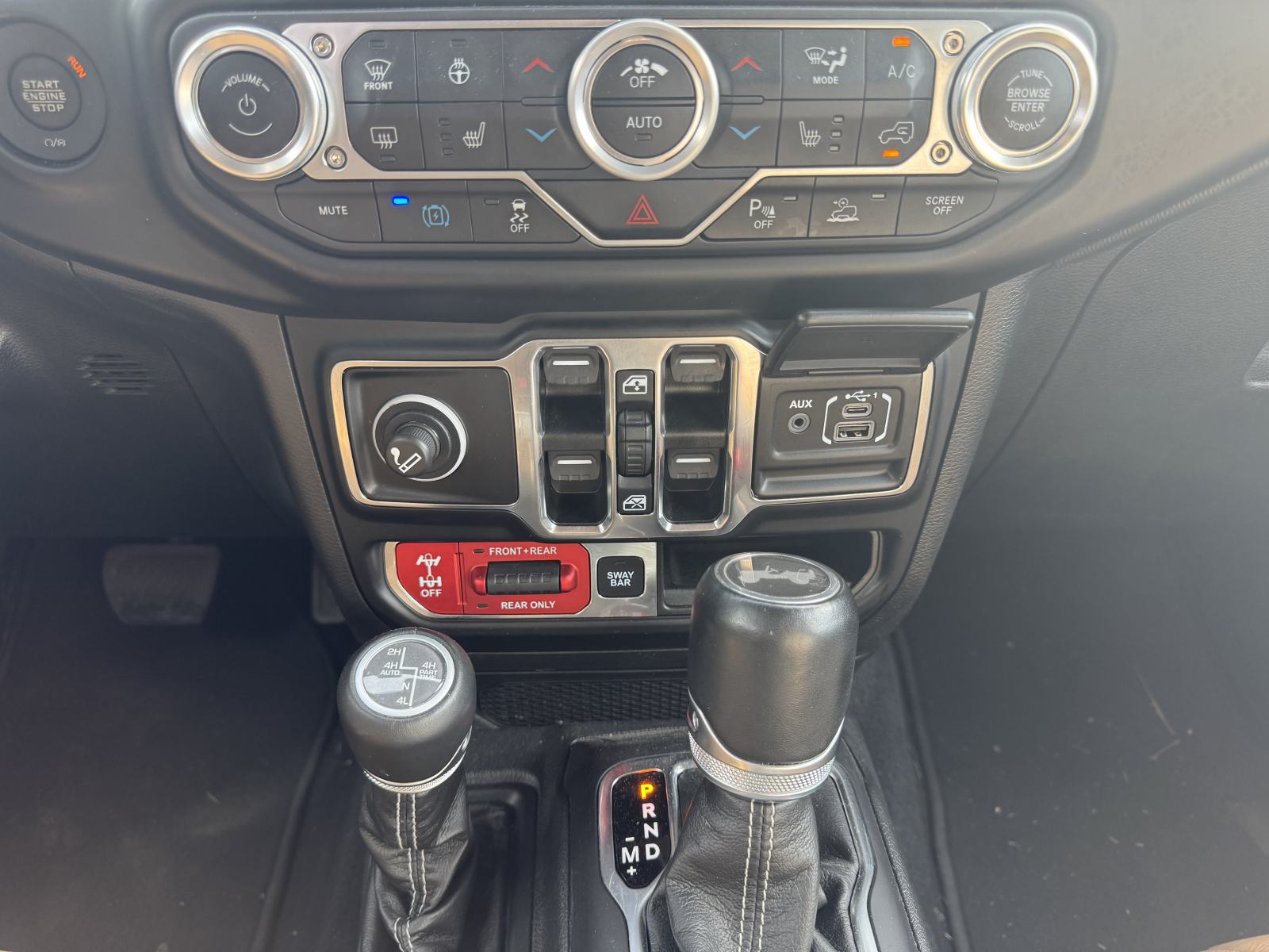 Jeep Wrangler 4XE 380KS RUBICON SKY ONE TOUCH, fotografija 9