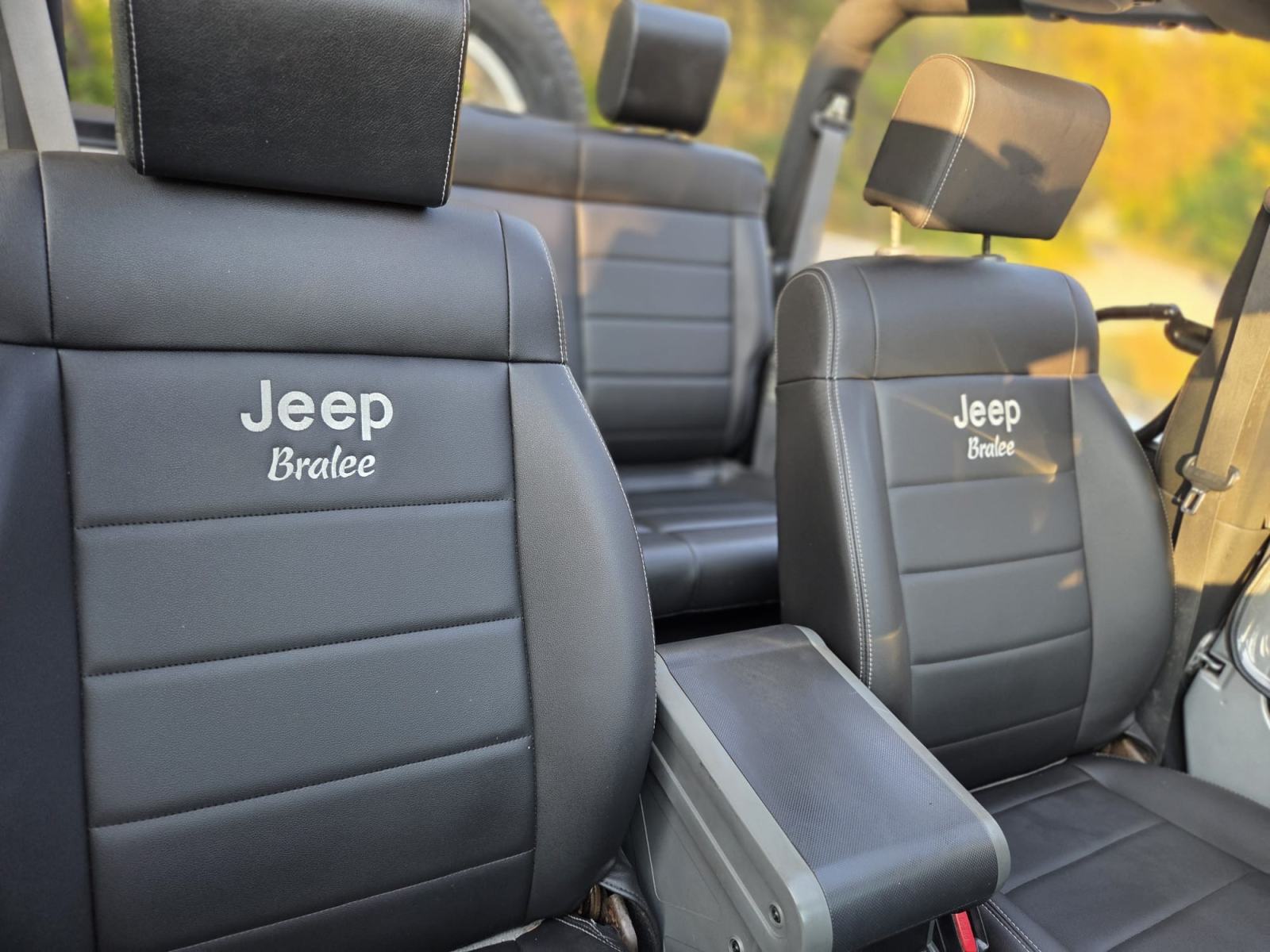 Jeep Wrangler Sahara 2.8 crd JK cabrio / HR auto, fotografija 13