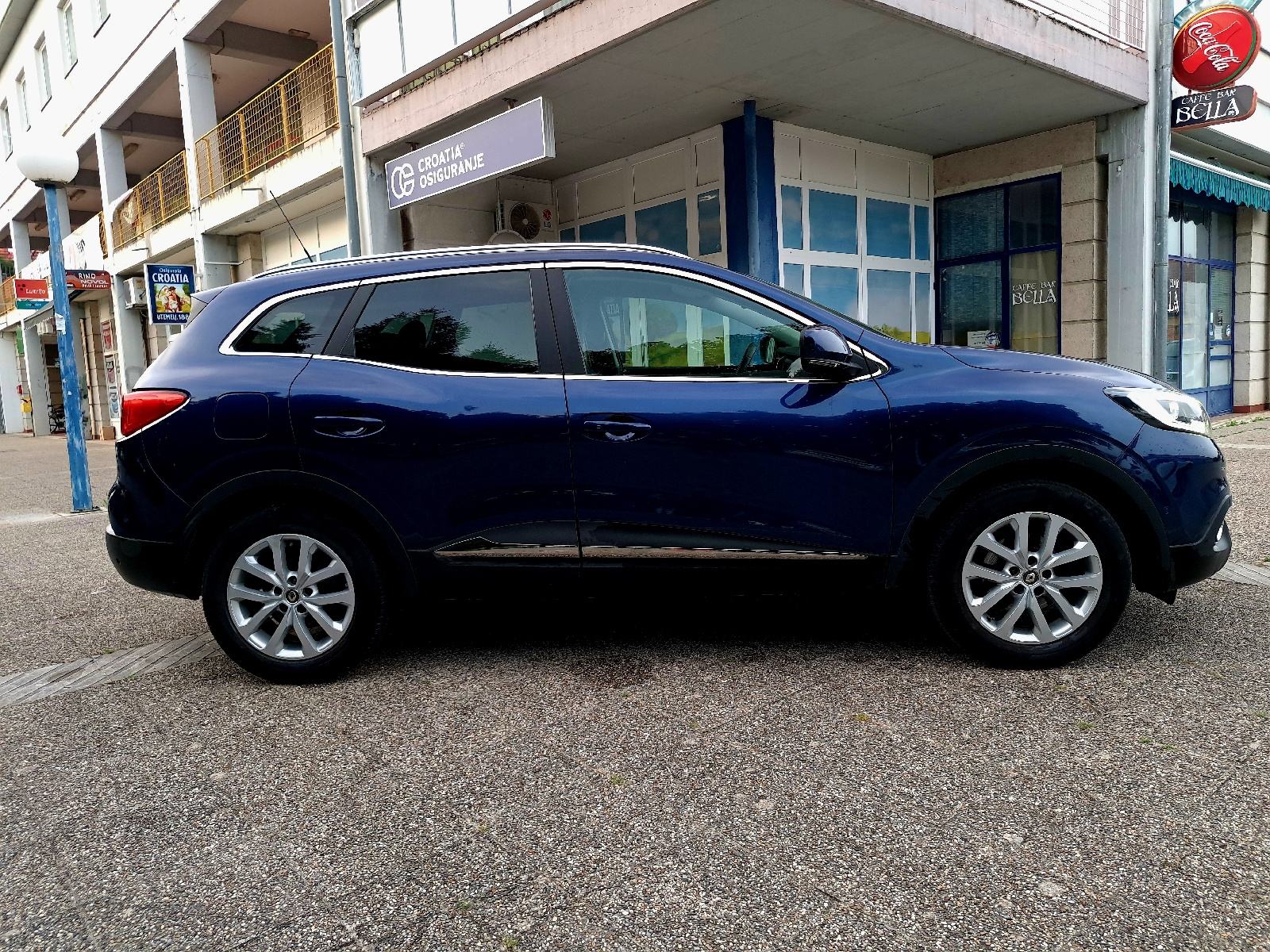 KADJAR 1.5 dCi/110 ks⭐FULL OPREMA⭐1.VL/152km⭐VELIKI SERVIS⭐JAMSTVO⭐️, fotografija 7