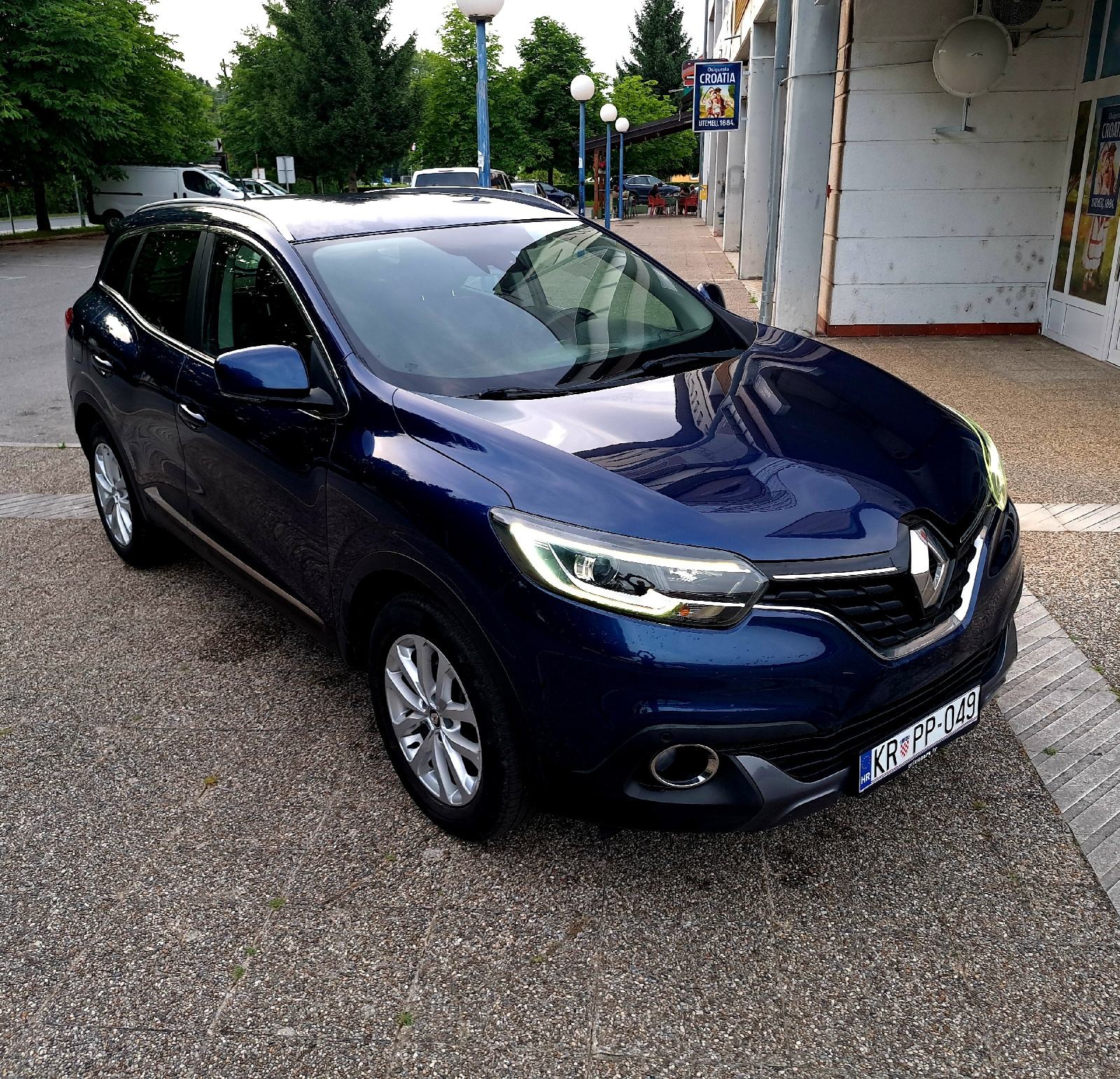 KADJAR 1.5 dCi/110 ks⭐FULL OPREMA⭐1.VL/152km⭐VELIKI SERVIS⭐JAMSTVO⭐️, fotografija 9