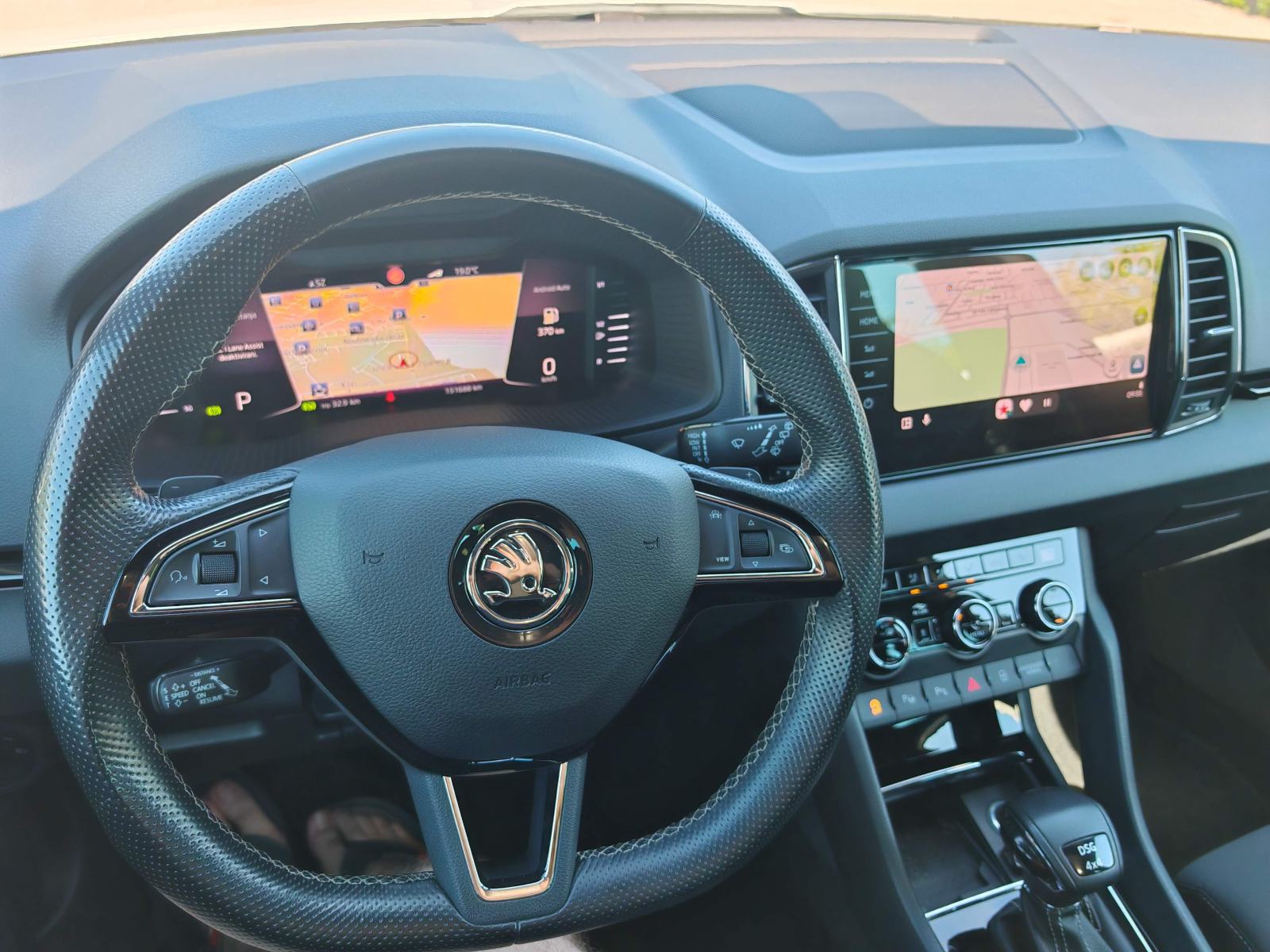 ČITAJ Karoq Sportline 2.0 TDI 4x4 DSG TOP Webasto Canton panoram VIDEO, fotografija 7