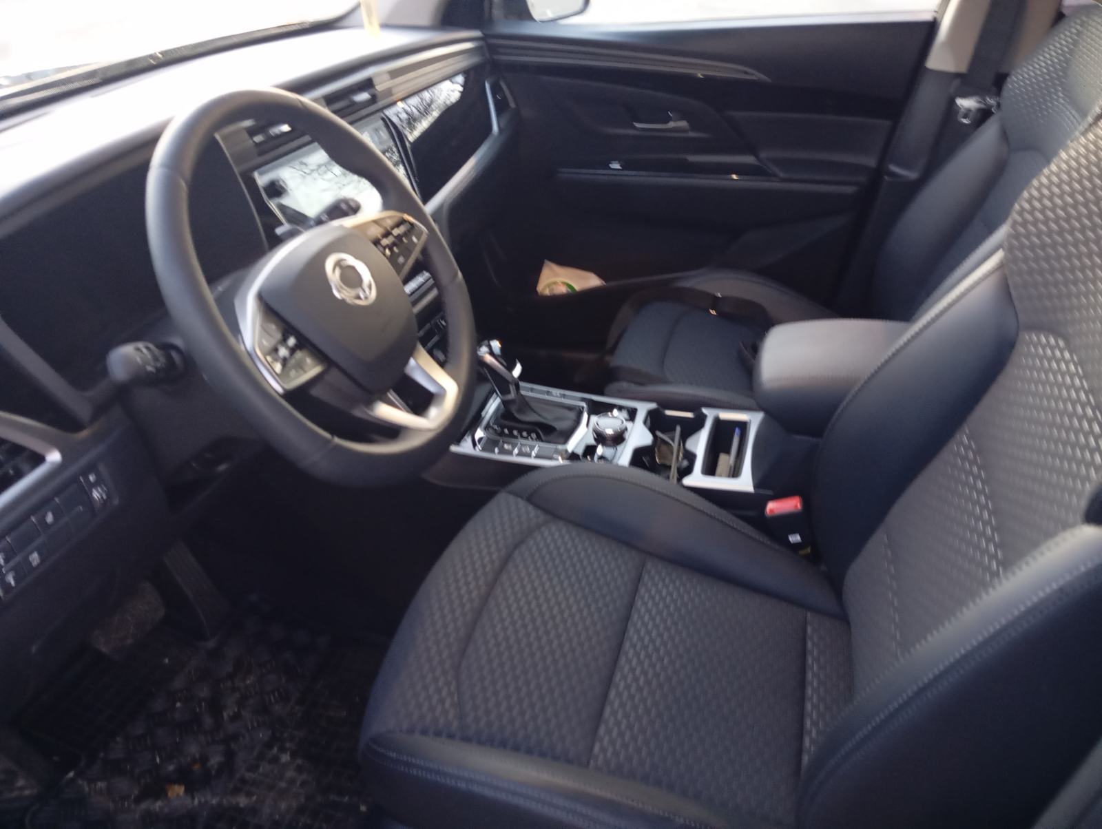 KGM SsangYong Korando 1,5 T-GDI automatik, fotografija 2