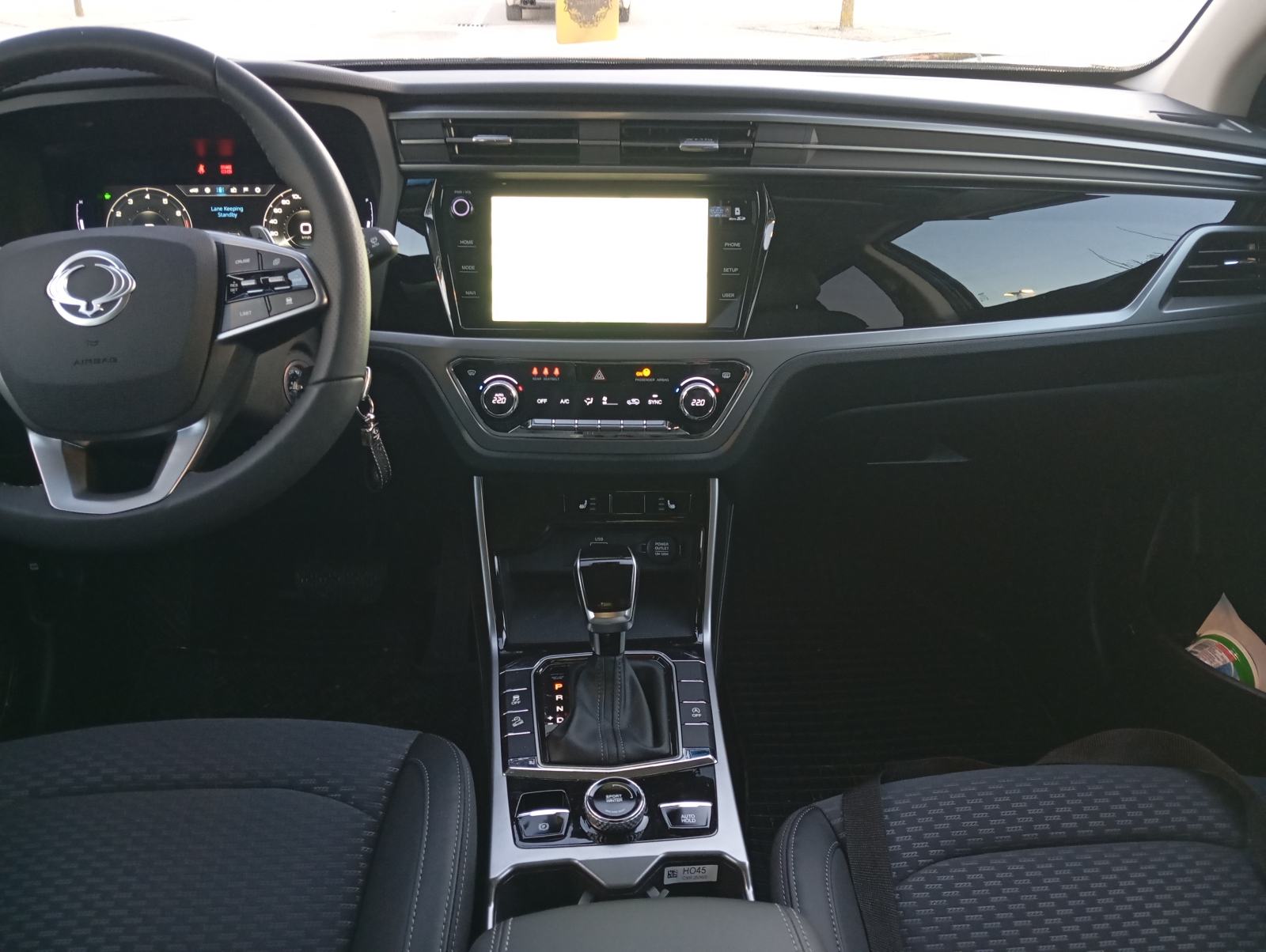 KGM SsangYong Korando 1,5 T-GDI automatik, fotografija 4