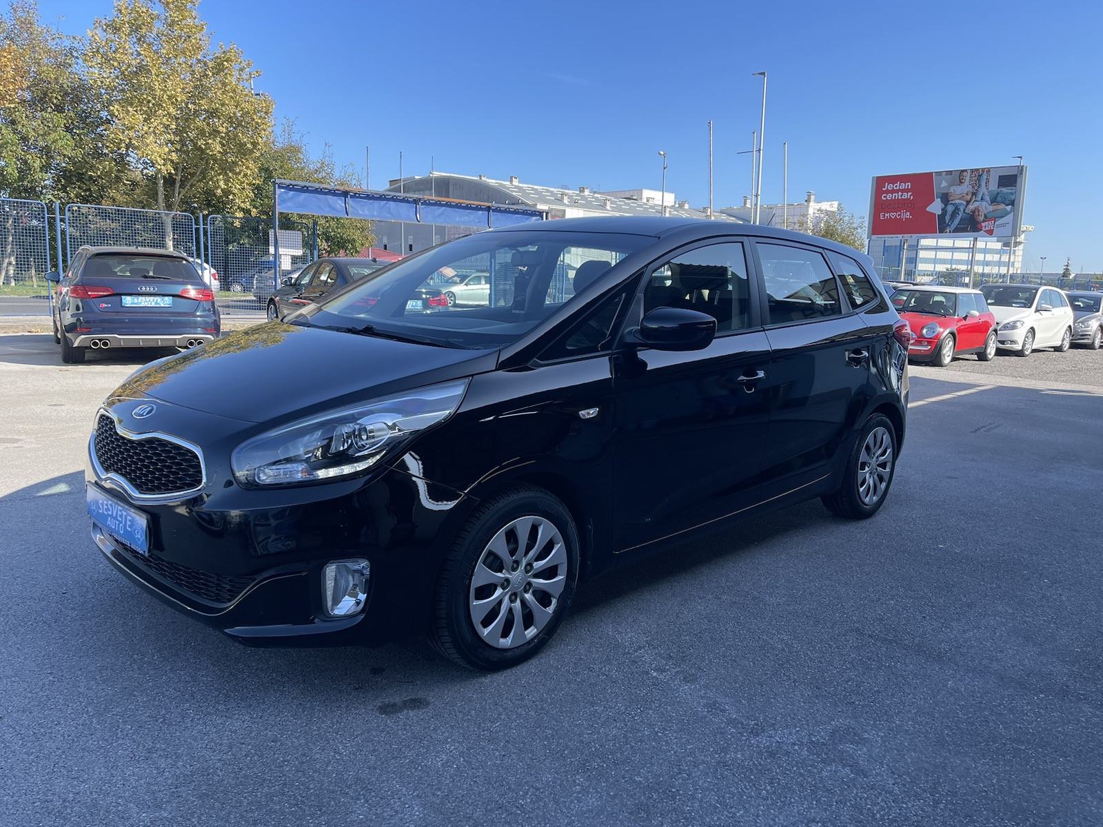 Kia Carens 1 7 CRDi LX Eco 2015 God kia-carens-1-7-crdi-lx-eco-2015-god