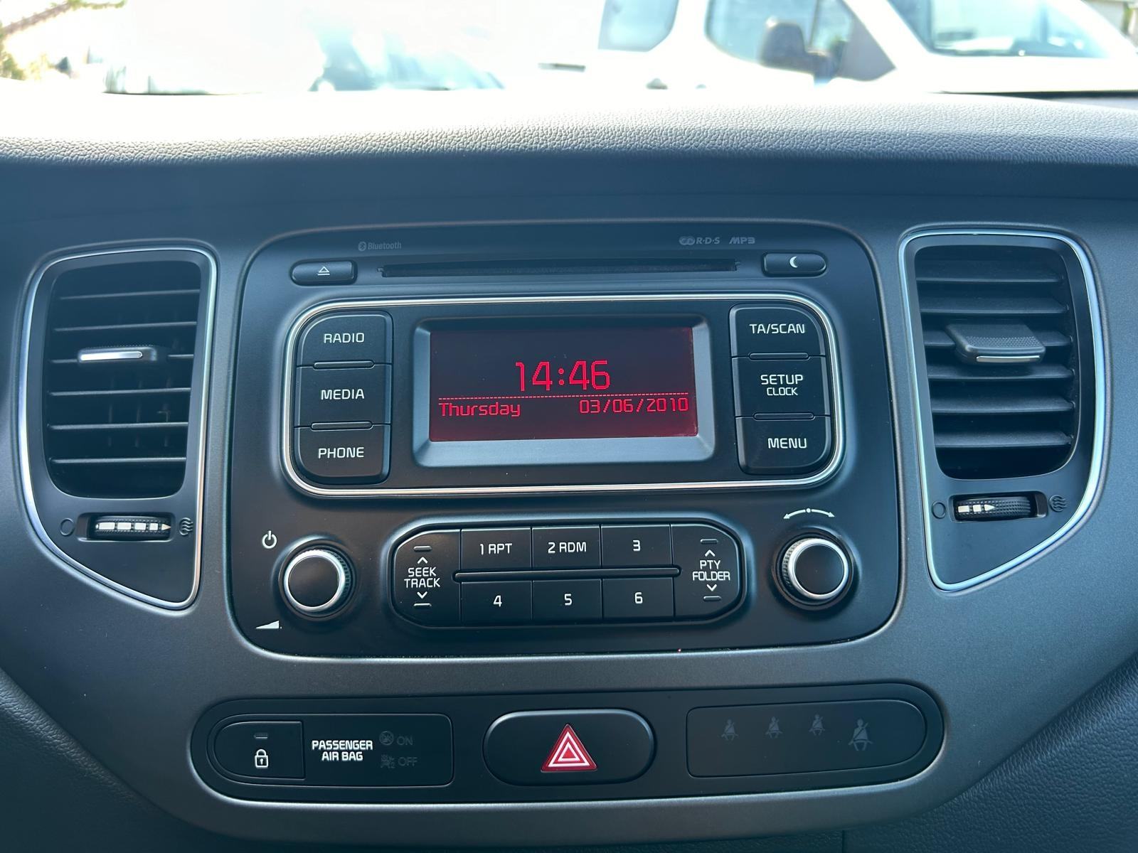 Kia Carens 1,7 CRDi LX - SERVIS - GARANCIJA - REG 1 GOD!!, fotografija 12