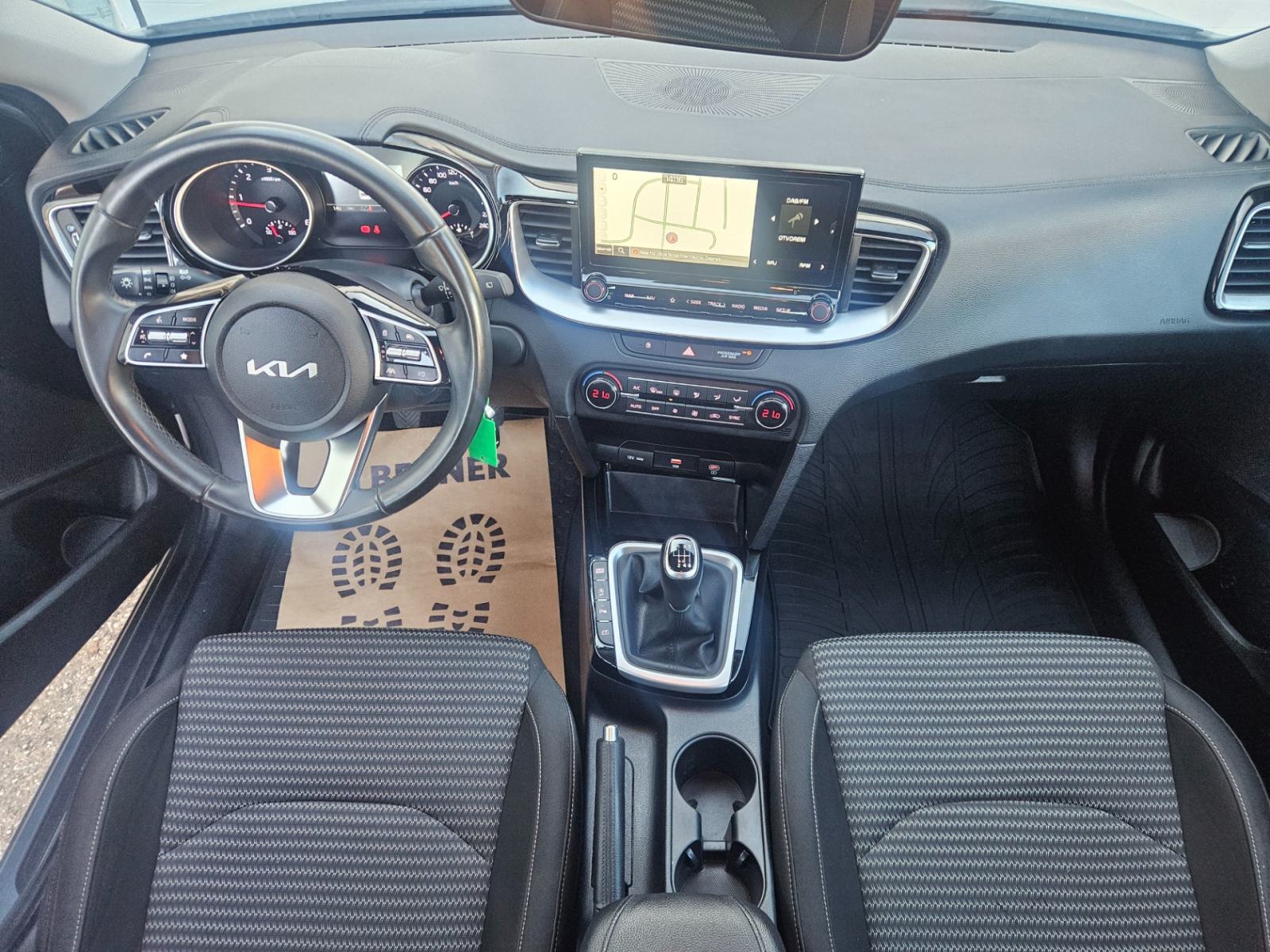 Kia cee'd 1.6 CRDI,Garancija 12 mjeseci., fotografija 9