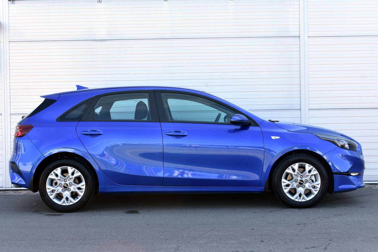 Kia Ceed 1.0 T-GDi HP LX Champion *HR* TVORNIČKO, REG.DO 04/2027*, fotografija 3