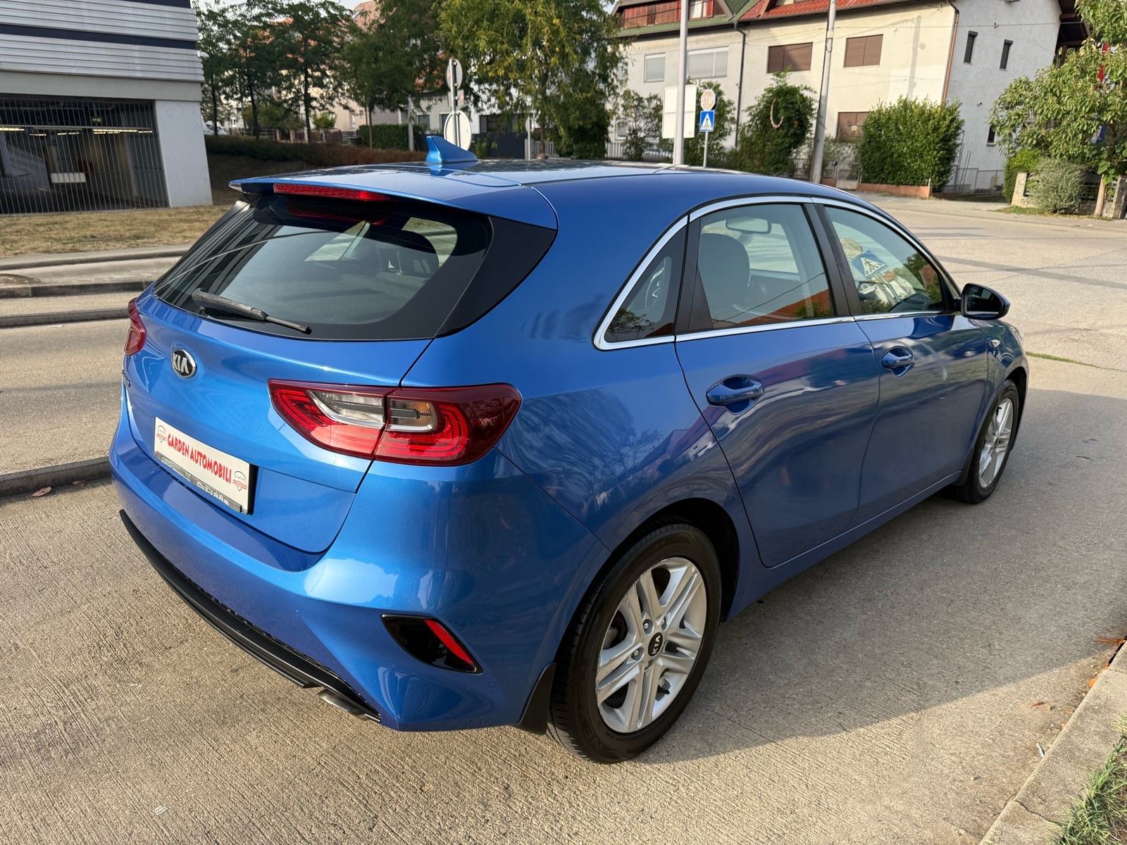 Kia Ceed 1,0 T-GDI*HR AUTO*1.VL*, fotografija 4