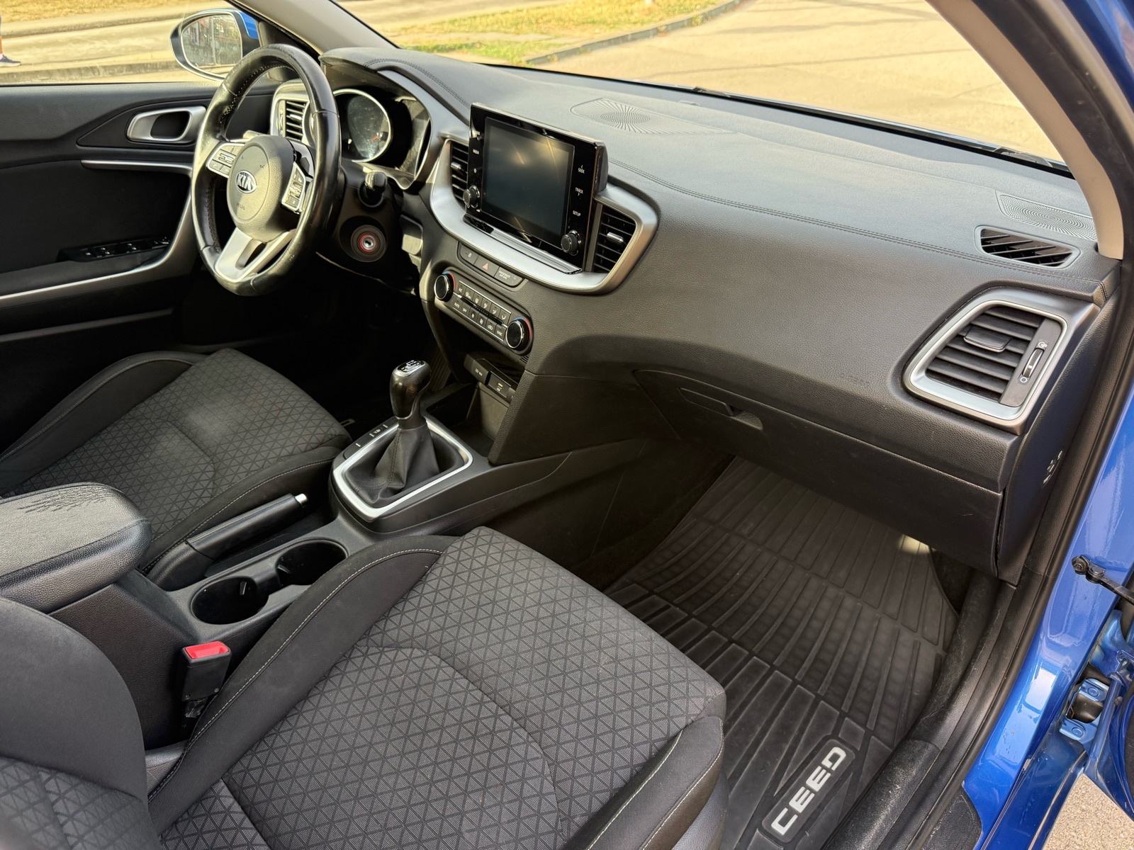 Kia Ceed 1,0 T-GDI*HR AUTO*1.VL*, fotografija 19