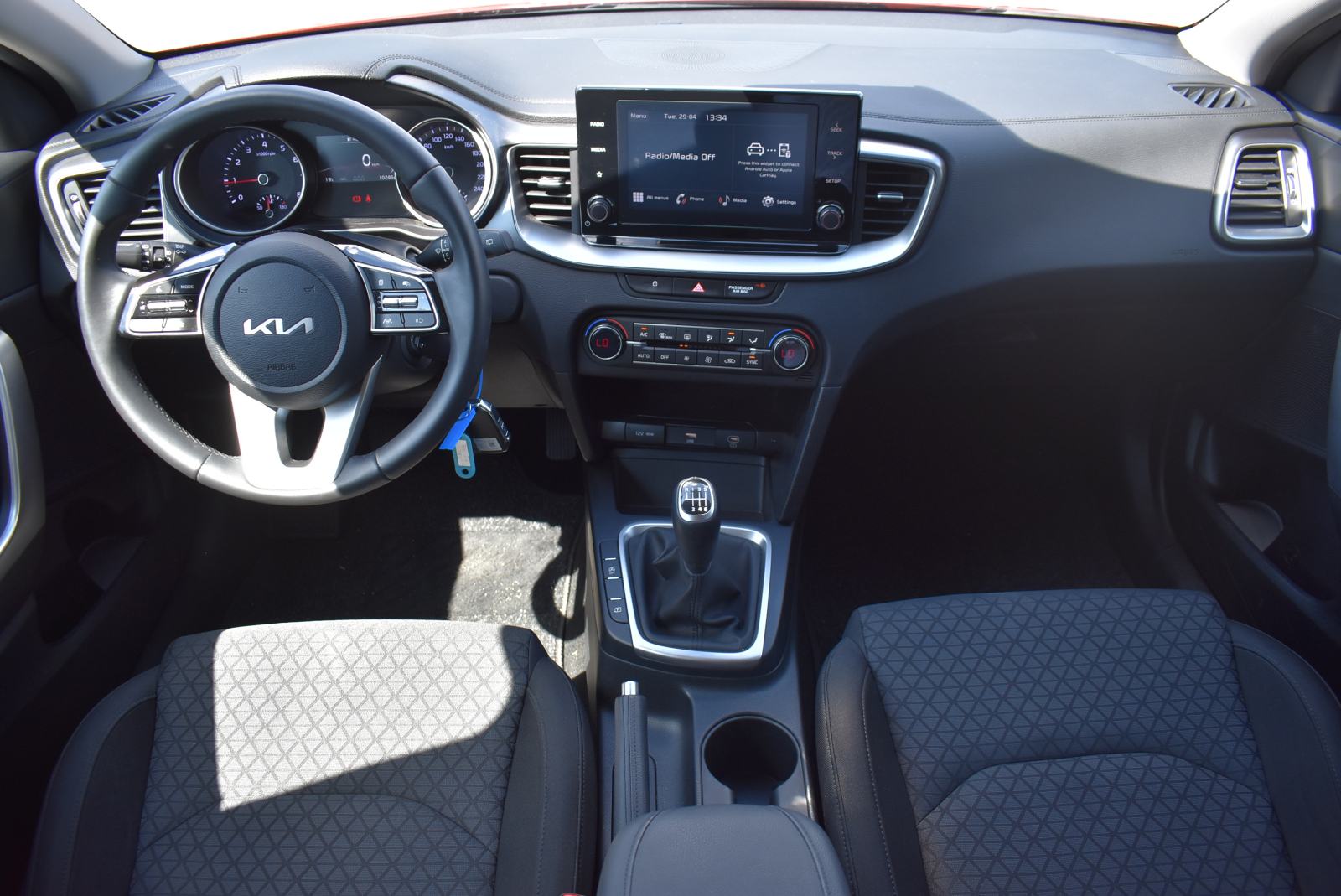 Kia Ceed 1,0 T-GDI LP ISG LX CHAMPION M/T MRV, fotografija 17