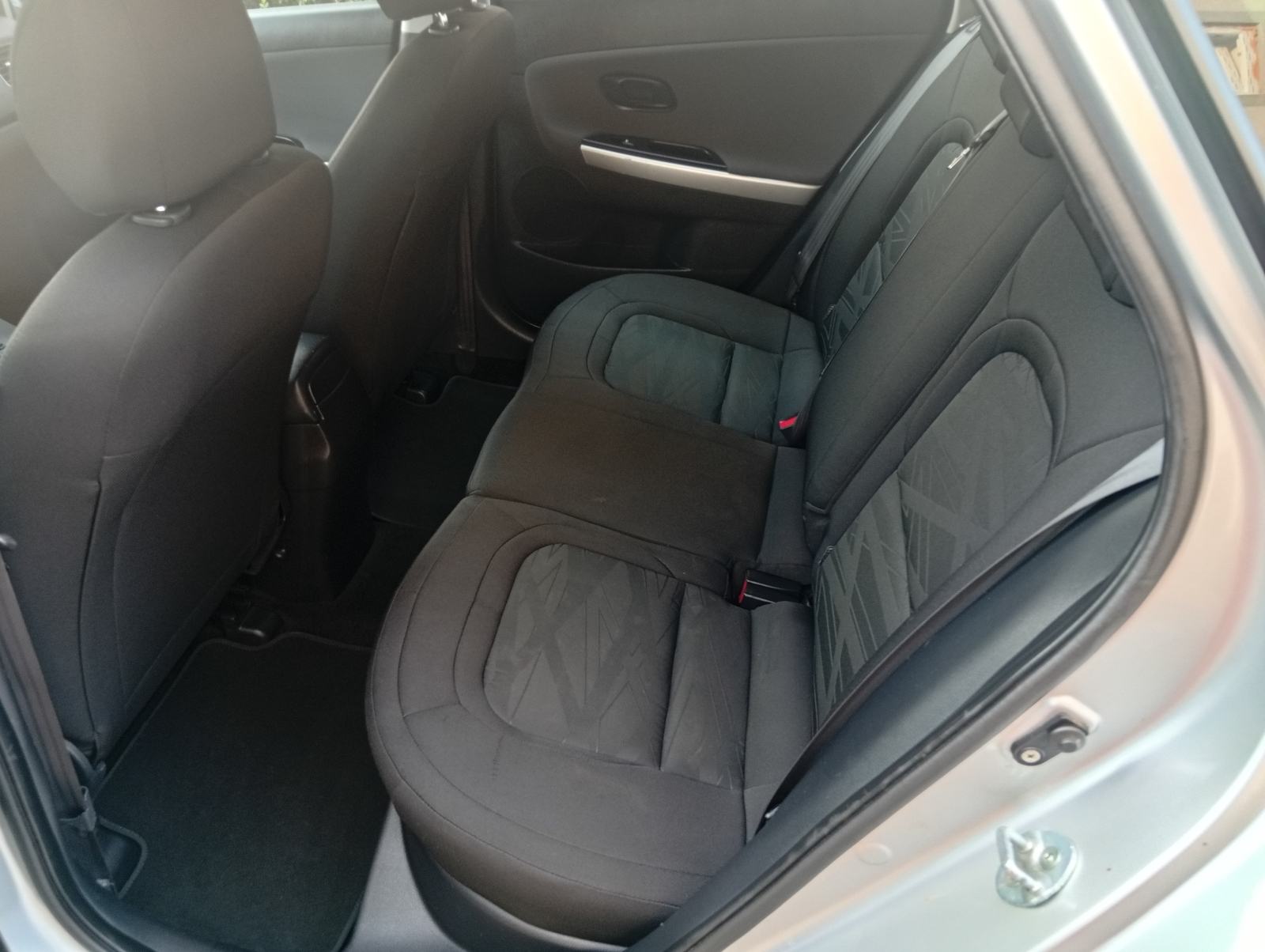 Kia Ceed 1.4 CRDi Spirit mod.2014 - KLIMA/ 152 TKM/ MEDIA/ KOŽNI MF, fotografija 11