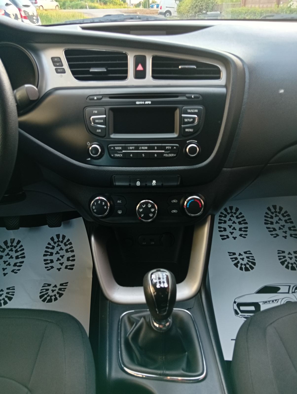 Kia Ceed 1.4 CRDi Spirit mod.2014 - KLIMA/ 152 TKM/ MEDIA/ KOŽNI MF, fotografija 13
