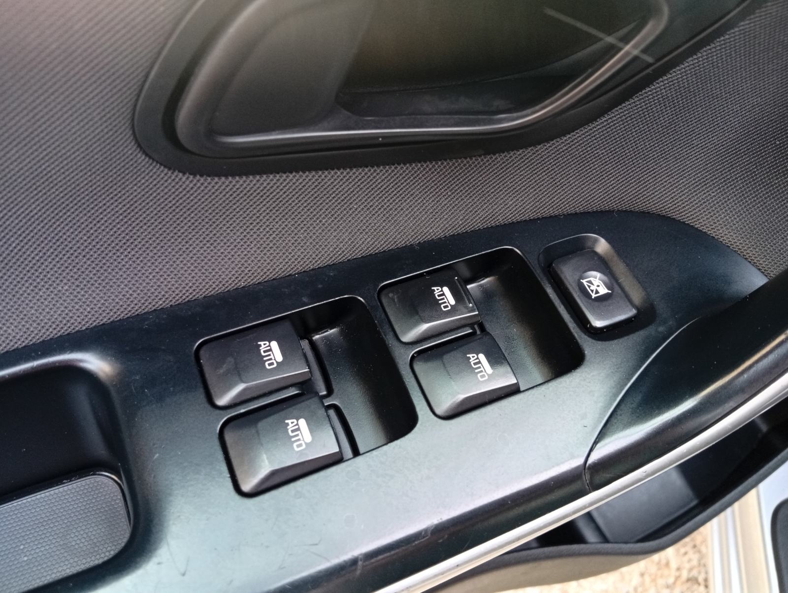 Kia Ceed 1.4 CRDi Spirit mod.2014 - KLIMA/ 152 TKM/ MEDIA/ KOŽNI MF, fotografija 15