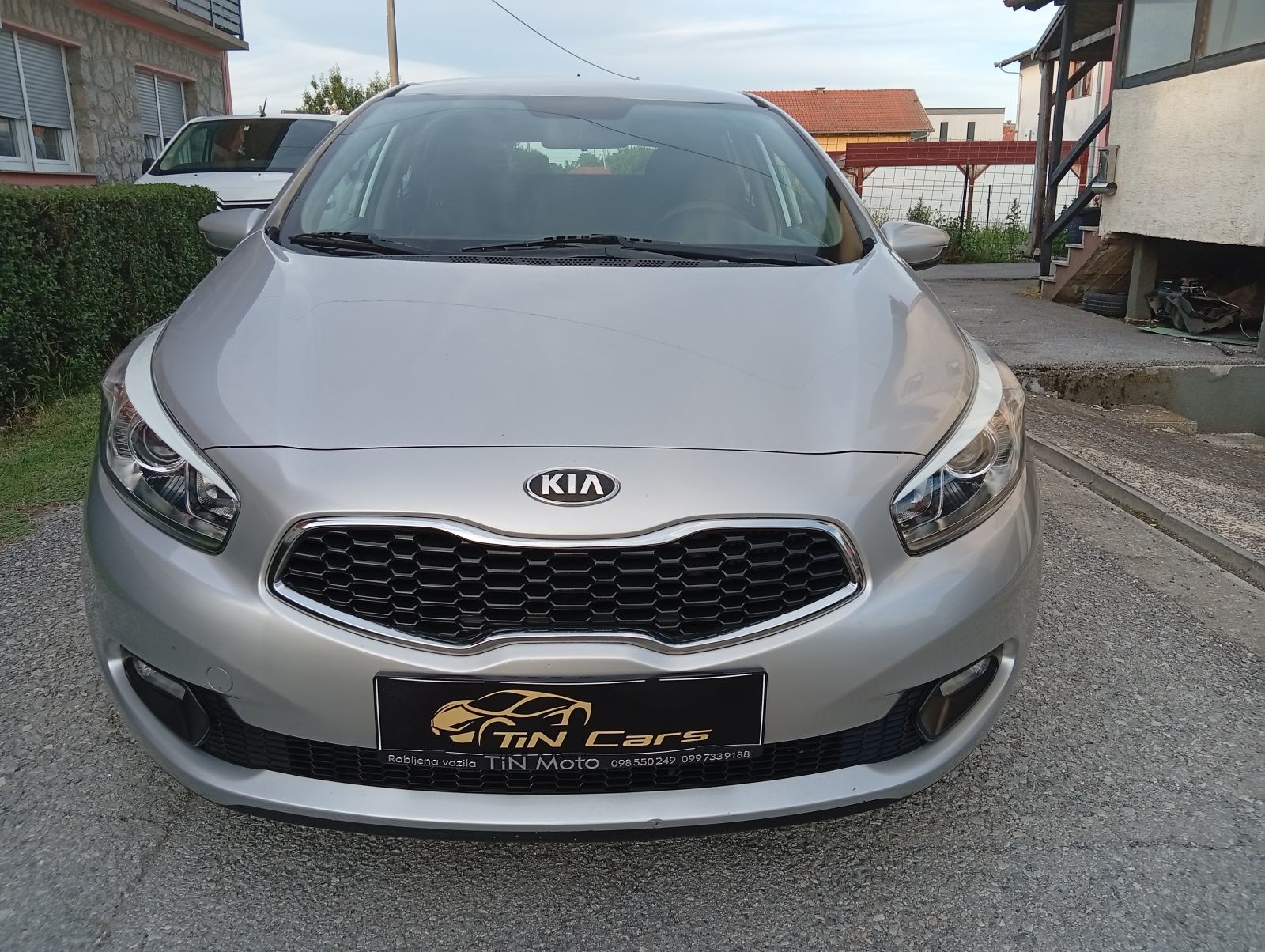 Kia Ceed 1.4 CRDi Spirit mod.2014 - KLIMA/ 152 TKM/ MEDIA/ KOŽNI MF, fotografija 3