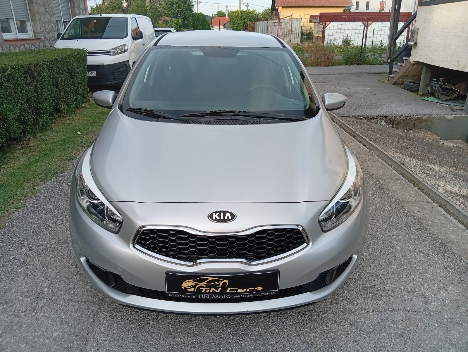 Kia Ceed 1.4 CRDi Spirit mod.2014 - KLIMA/ 152 TKM/ MEDIA/ KOŽNI MF, fotografija 2
