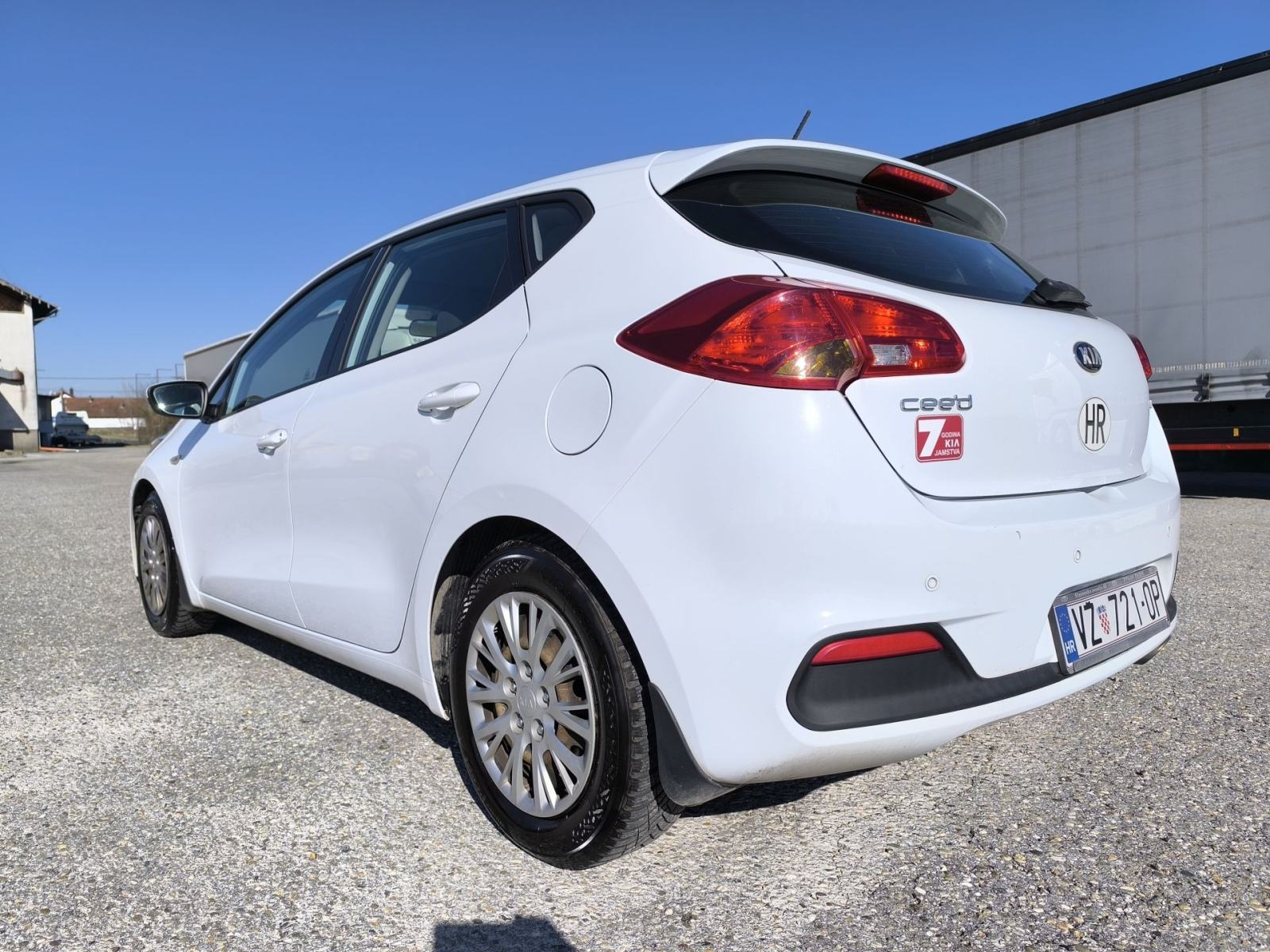 Kia Ceed 1.4 CVVT + LPG plin, fotografija 2