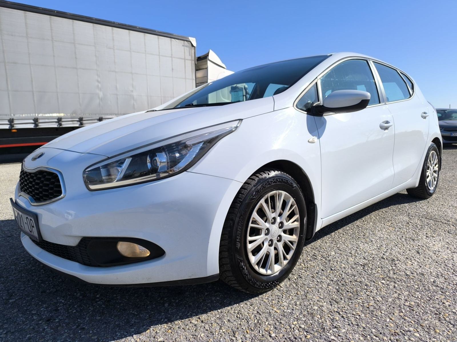 Kia Ceed 1.4 CVVT + LPG plin, fotografija 6