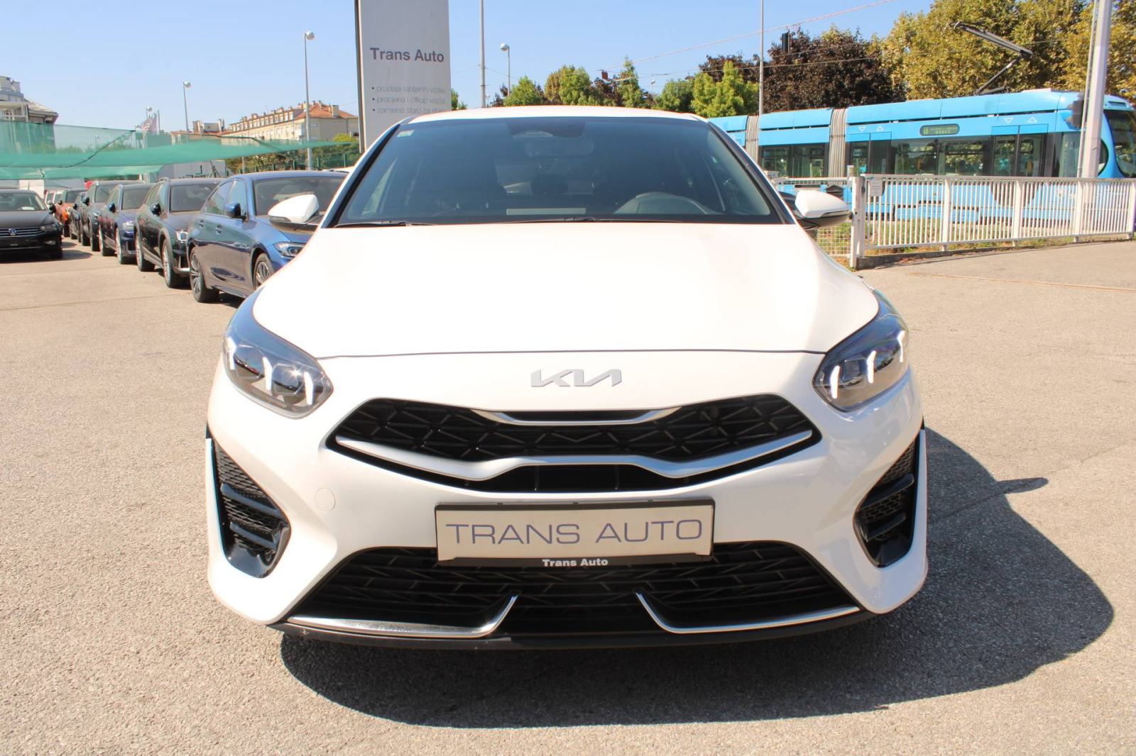 Kia Ceed 1.5 T-GDi AUTOMATIK GT Line *LED, NAVIGACIJA, KAMERA*, fotografija 2
