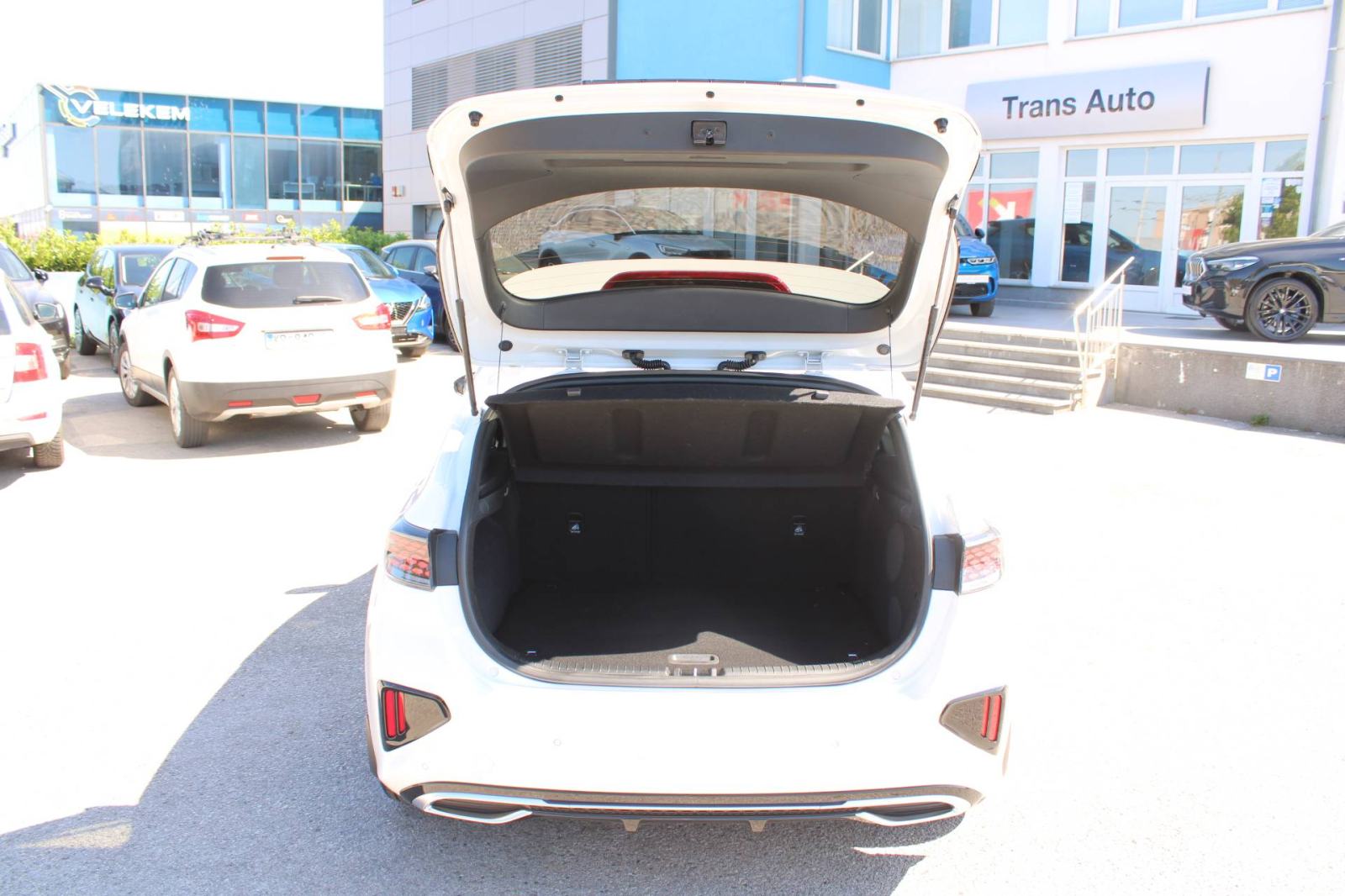 Kia Ceed 1.5 T-GDi AUTOMATIK GT Line *LED, NAVIGACIJA, KAMERA*, fotografija 10