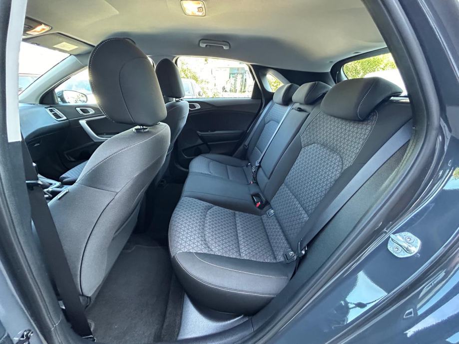 Kia Ceed 1.6 CRDI - 2021 - 39.000km - 1. VLASNIK - REG 1 GOD !, fotografija 11